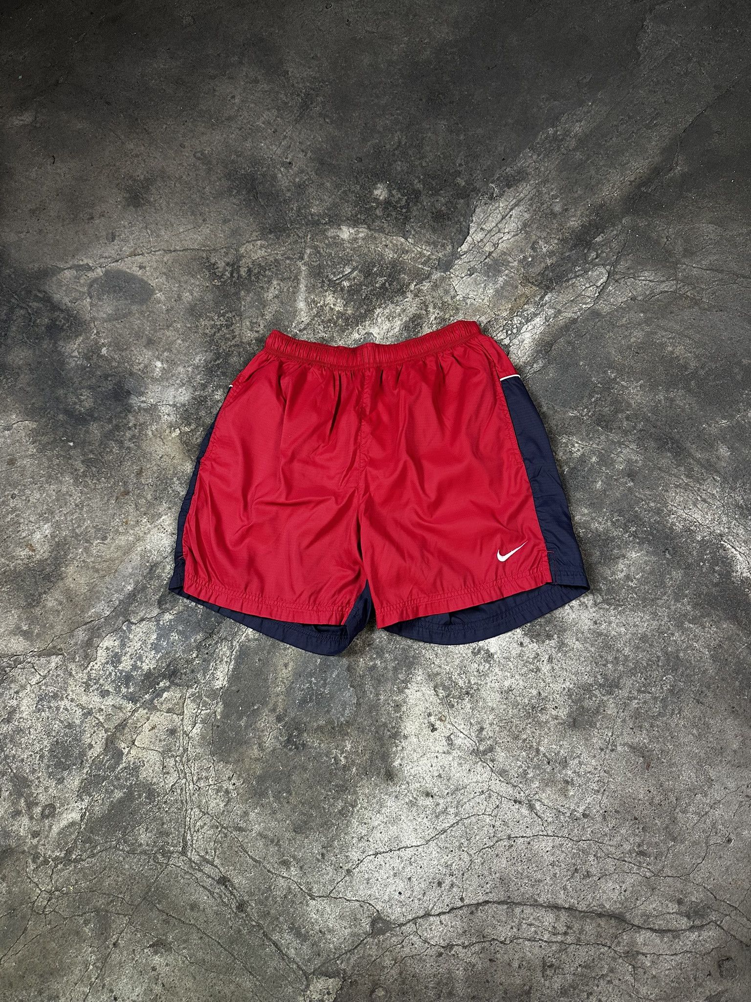 Nike 90s Vintage Nike Nylon Swoosh Shorts Size US 32 / EU 48 - 1 Thumbnail