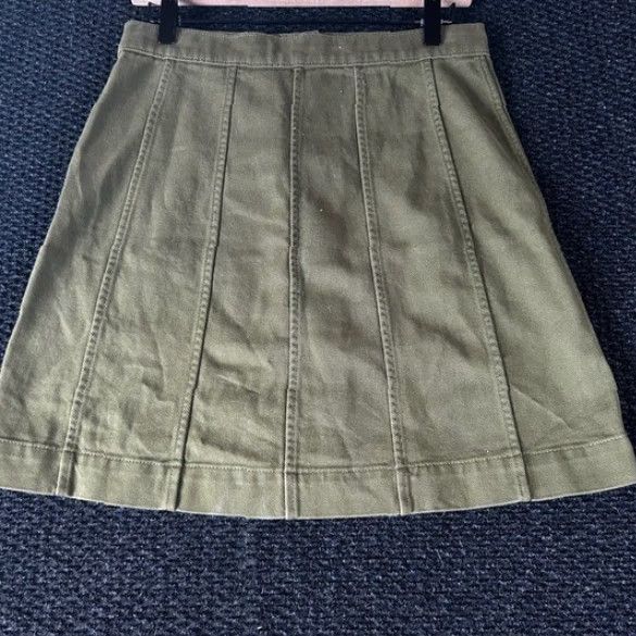 Banana Republic VINTAGE Banana Republic Utility Button Front A-Line Skirt Olive Green Size 2 Women Skirt Midi/ Knee Length A-Line Button Front Olive Green Womens 2 Size 26" / US 2 / IT 38 - 4 Thumbnail