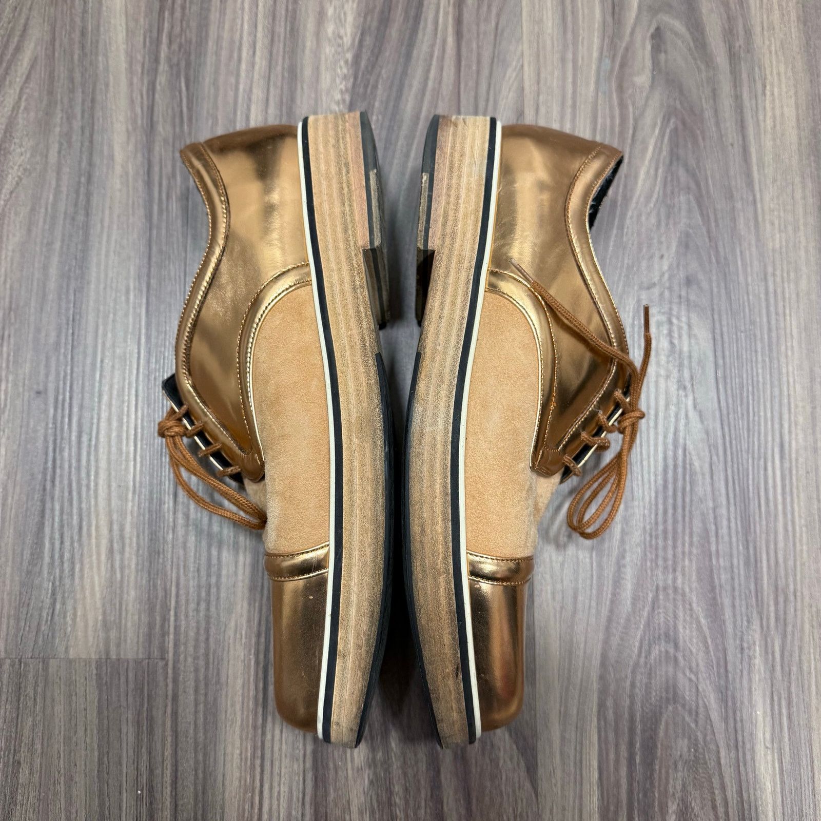 Nicholas Kirkwood Fabulous Nicholas Kirkwood Gold Suede Luxury Sneaker 41 Size US 8 / EU 41 - 6 Thumbnail
