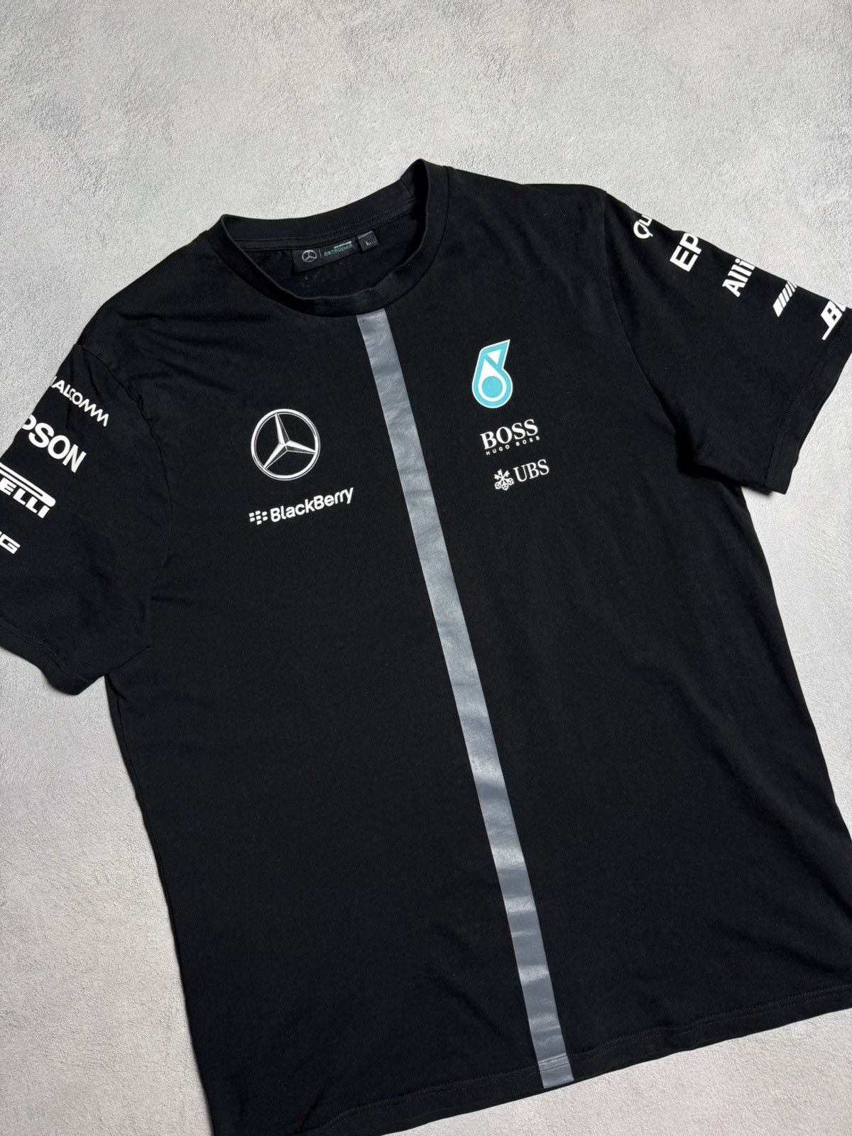 Mercedes-Benz Mercedes AMG Petronas F1 Racing Team T-Shirt Logo Size US L / EU 52-54 / 3 - 3 Thumbnail