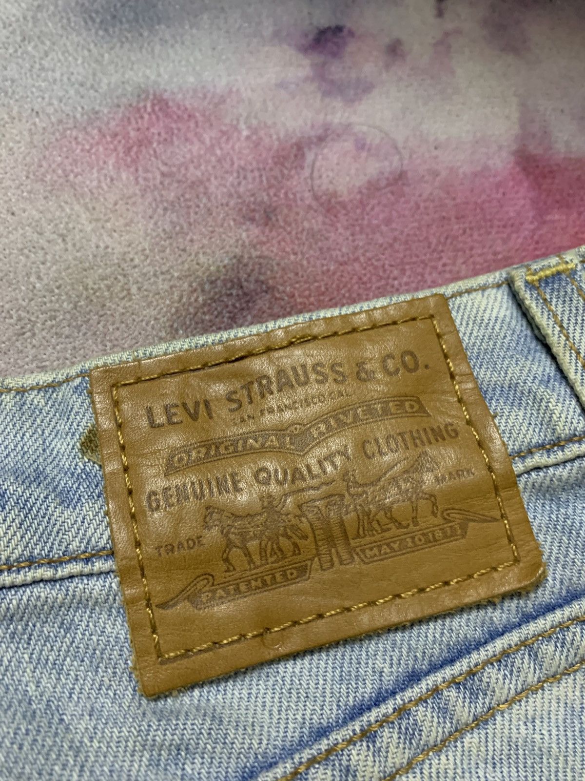 Levi's Levi’s Premium Big E Balloon Leg Custom Painted Size US 29 - 15 Thumbnail