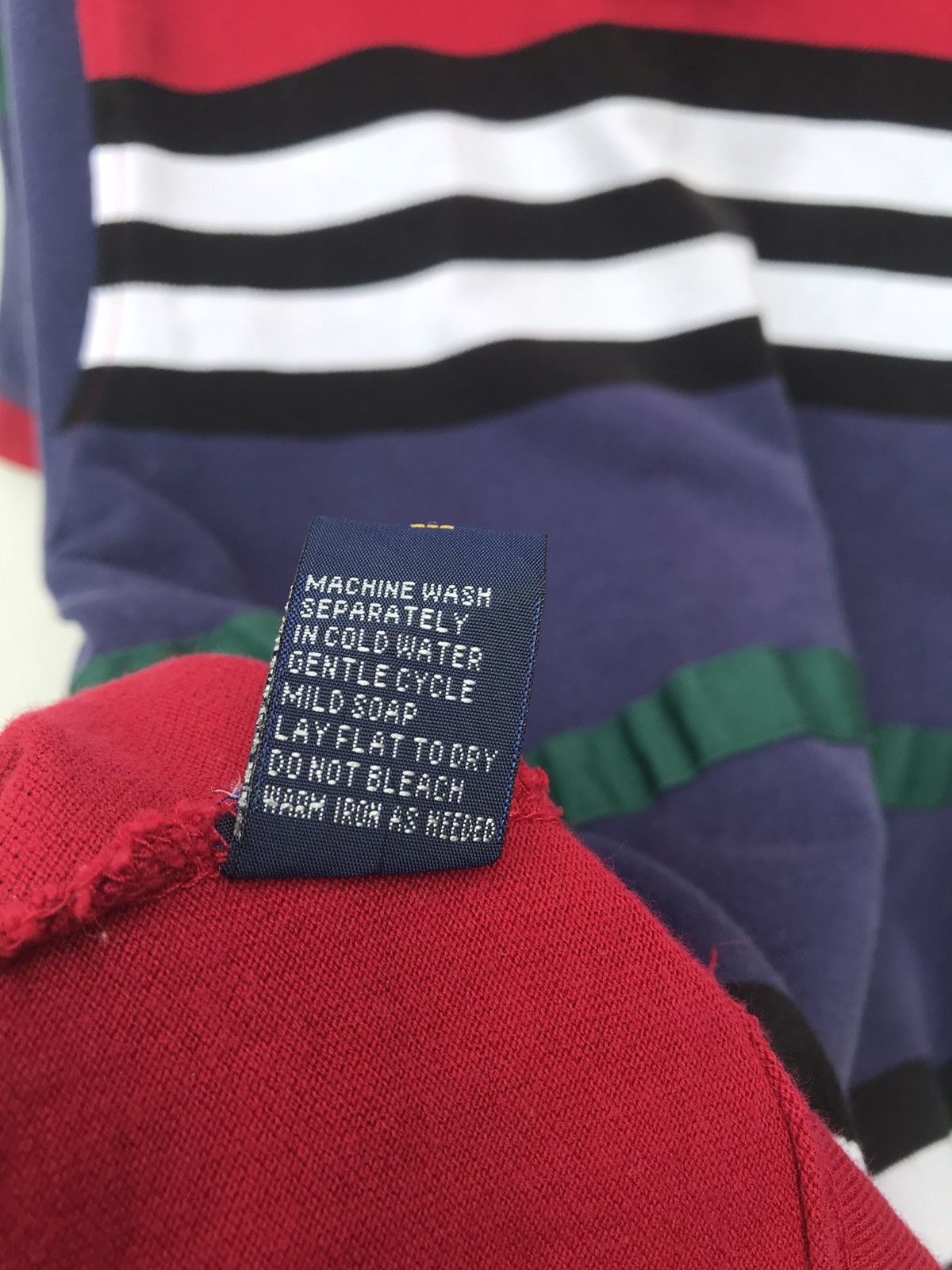 Tommy Hilfiger Vintage Tommy Hilfiger Stripe Multicolour Polo Shirt Size US M / EU 48-50 / 2 - 13 Thumbnail