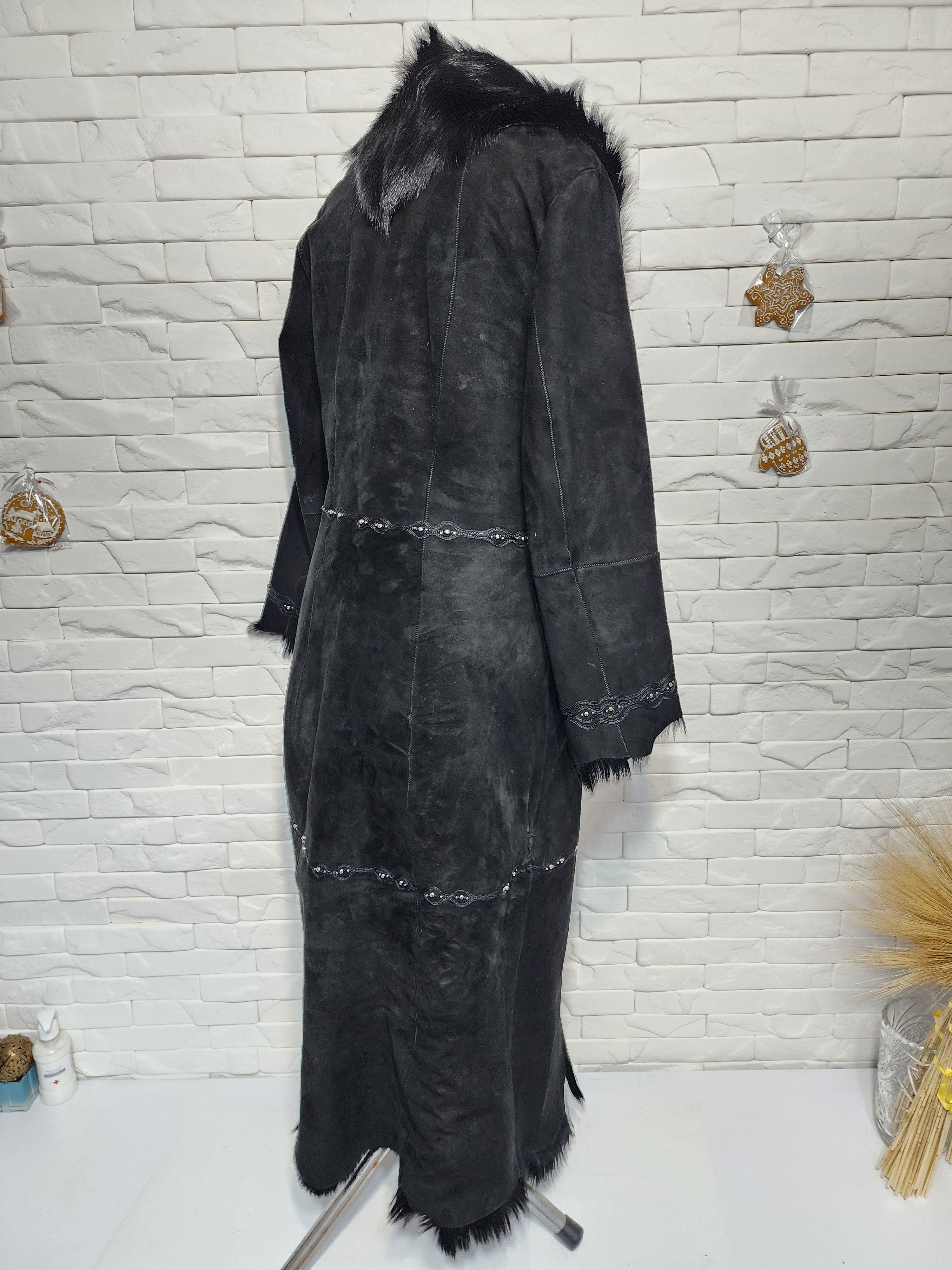 Furla Black Goat Fur Coat: Women's Fur Jacket, Button Front Size L / US 10 / IT 46 - 5 Thumbnail