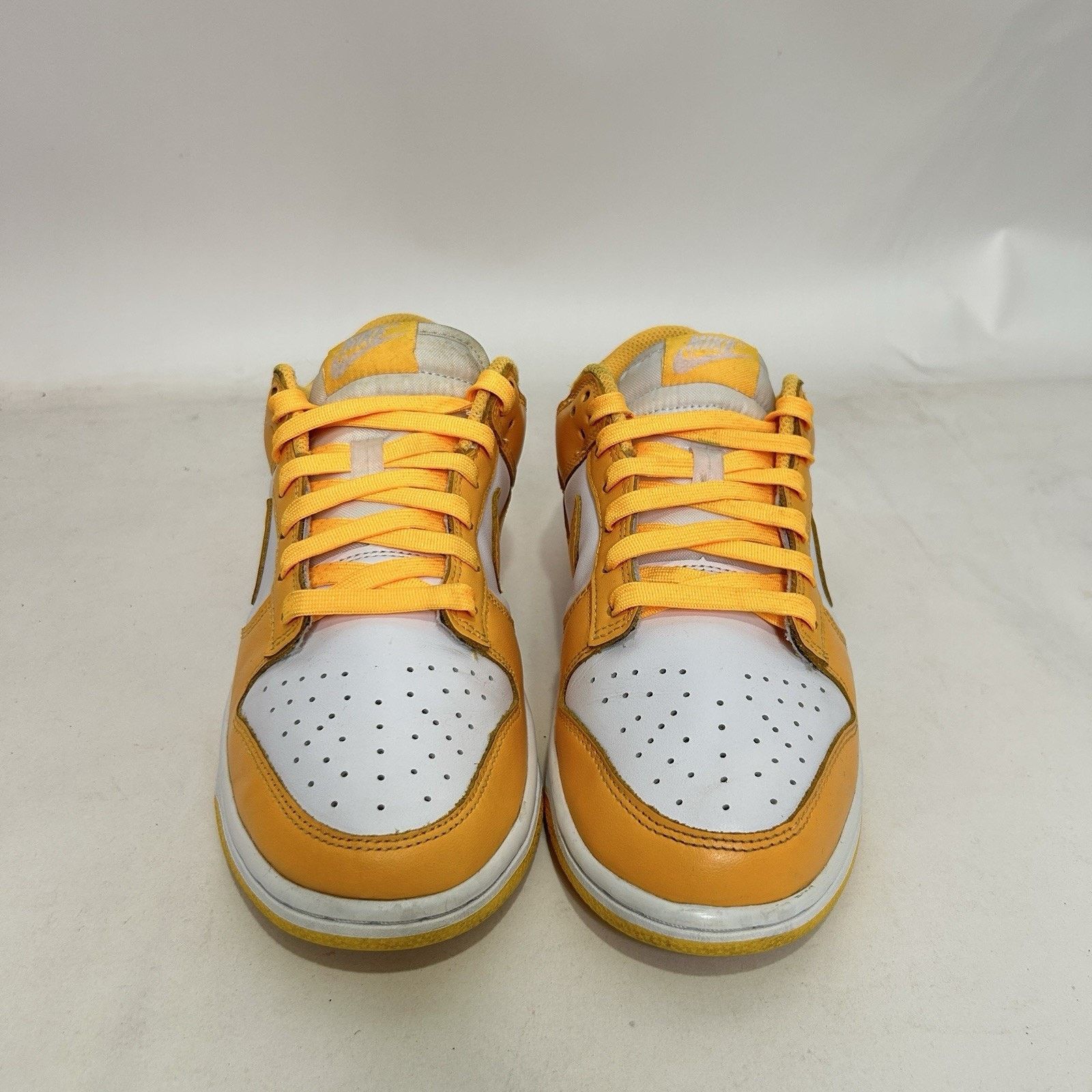 Nike Nike Dunk Low WMNS “Laser Orange” Size US 8 / IT 38 - 2 Thumbnail