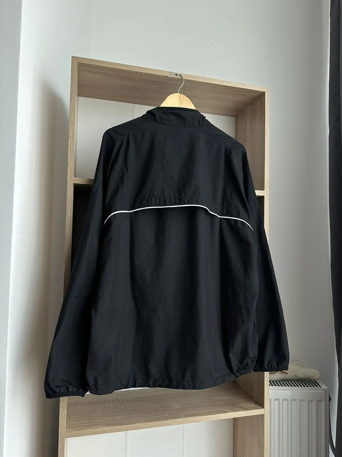 Nike × Nike ACG × Vintage Vintage Nike Black Big Logo Full Zip Light Jacket Size US L / EU 52-54 / 3 - 11 Thumbnail