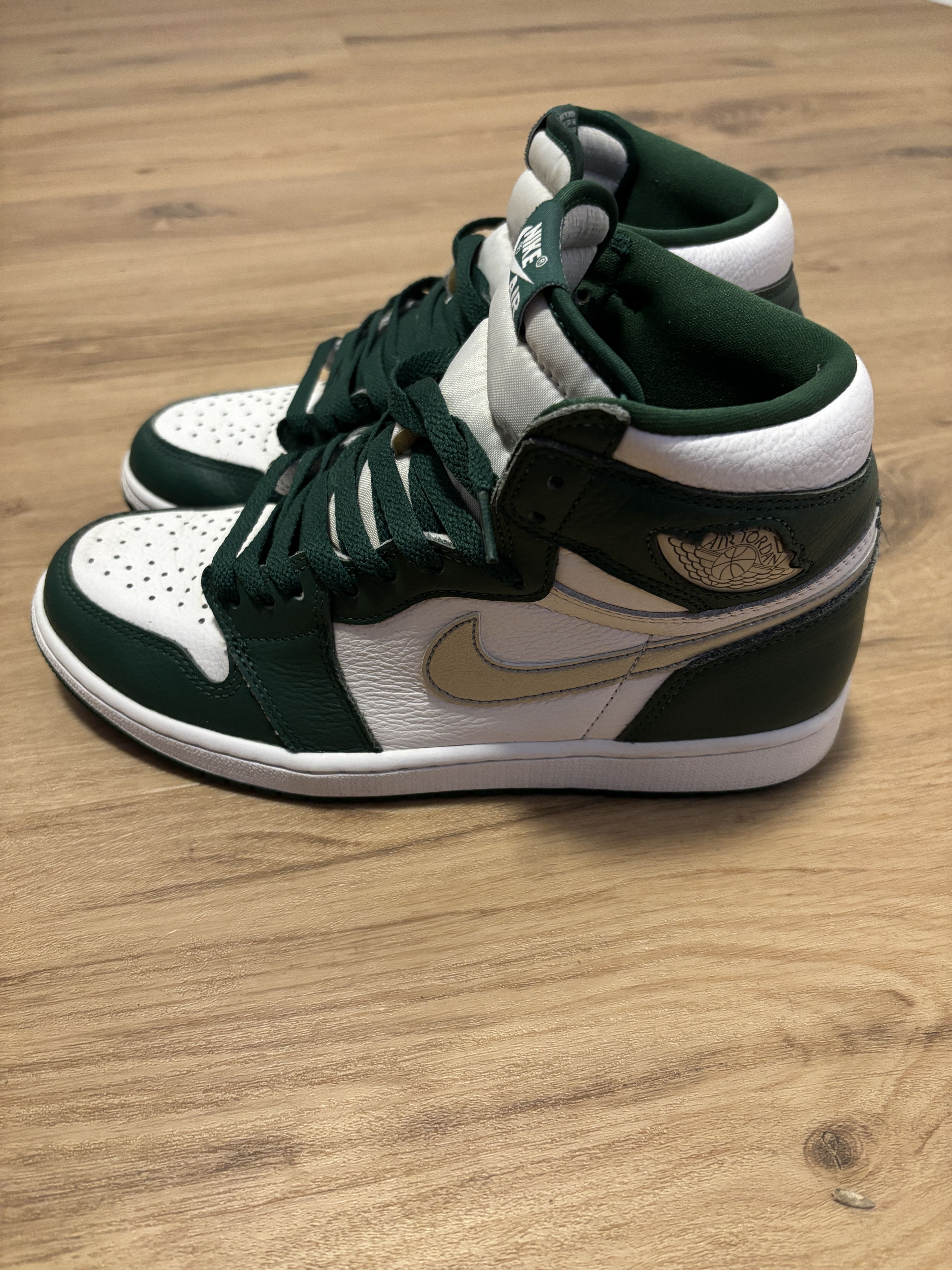 Jordan Brand Air Jordan 1 Retro High OG Gorge Green Size US 9 / EU 42 - 4 Thumbnail