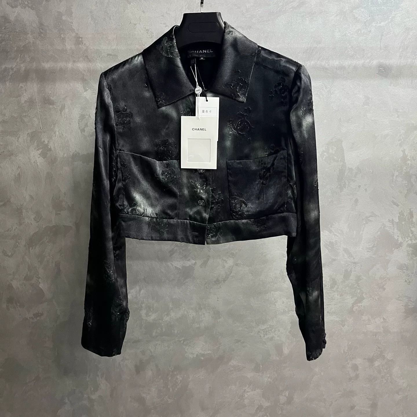 Chanel Chanel Retro Cropped Black Jacket XS Women Size XS / US 0-2 / IT 36-38 - 1 Thumbnail