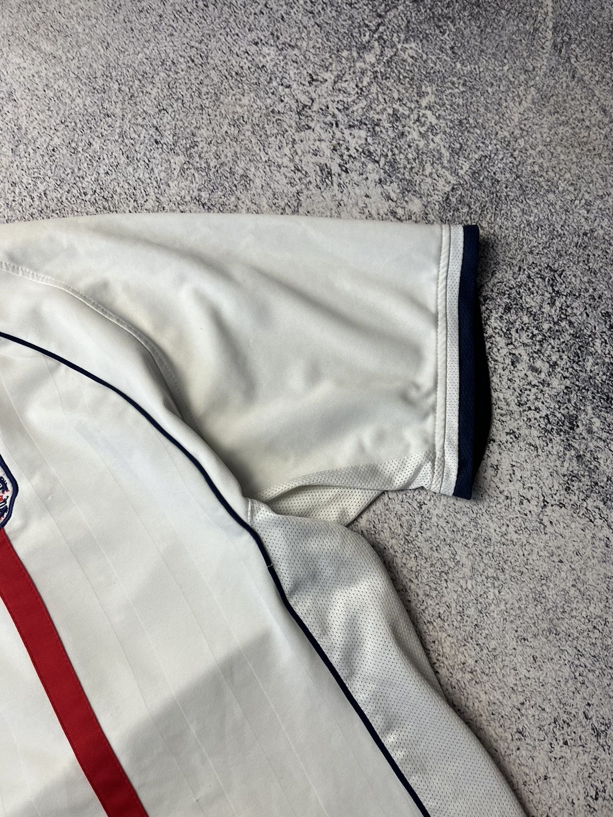 Umbro Vintage England Football Team 2001 White Home Shirt Umbro Size US XL / EU 56 / 4 - 16 Thumbnail