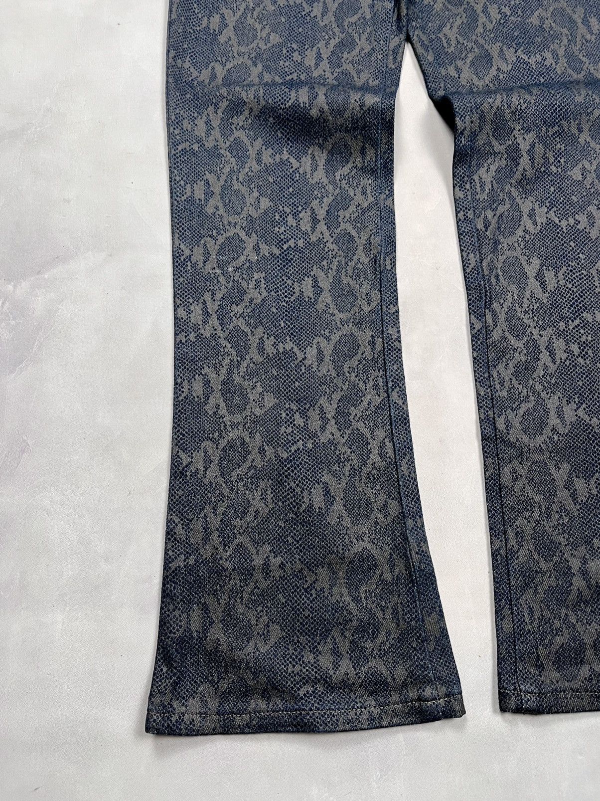 Japanese Brand Snakeskin Flare Denim Something Edwin Size US 26 / EU 42 - 4 Thumbnail