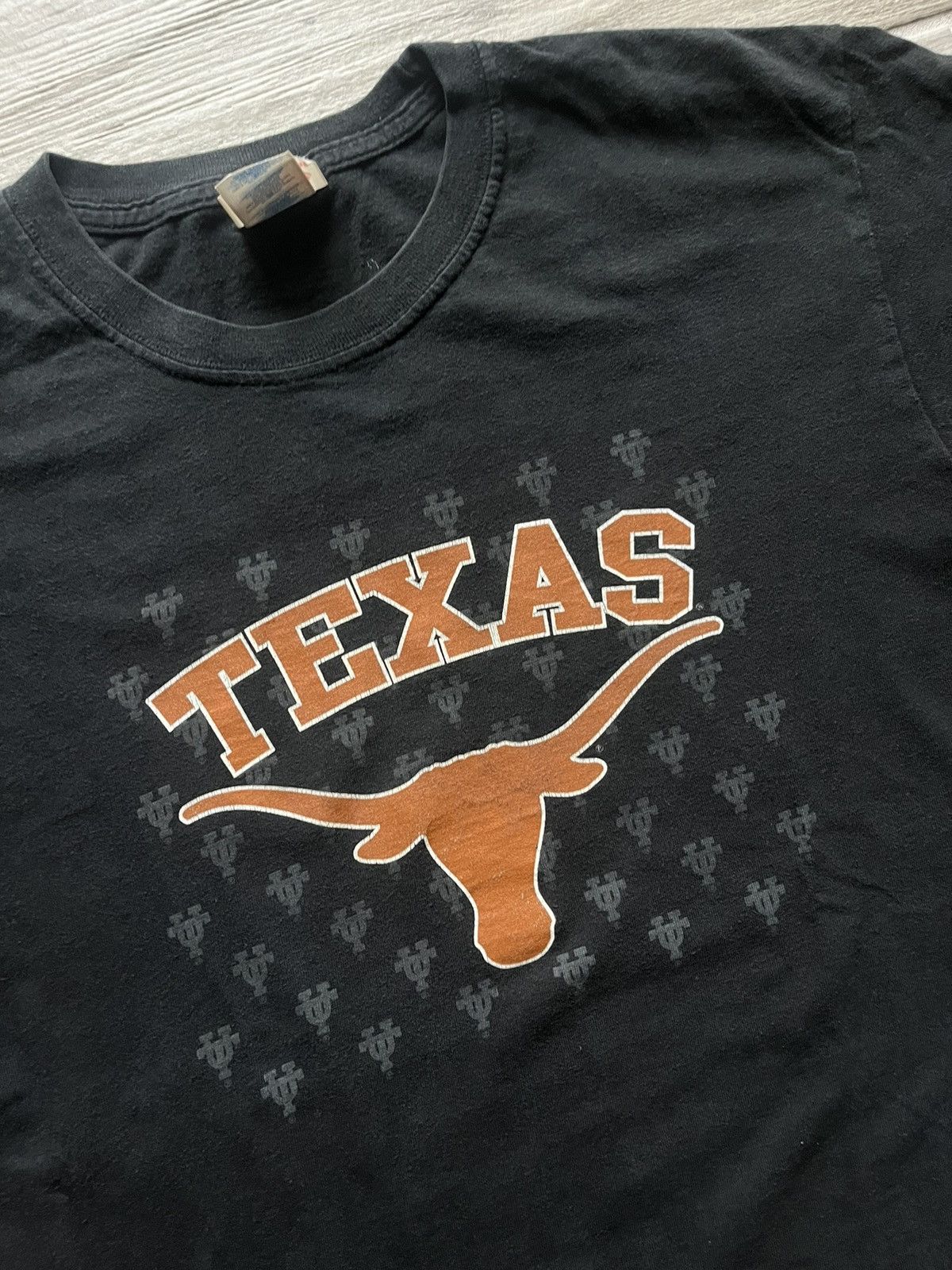 NCAA Vintage Texas Longhorns T-Shirt Size Medium Gently Used Cond Size US M / EU 48-50 / 2 - 2 Thumbnail