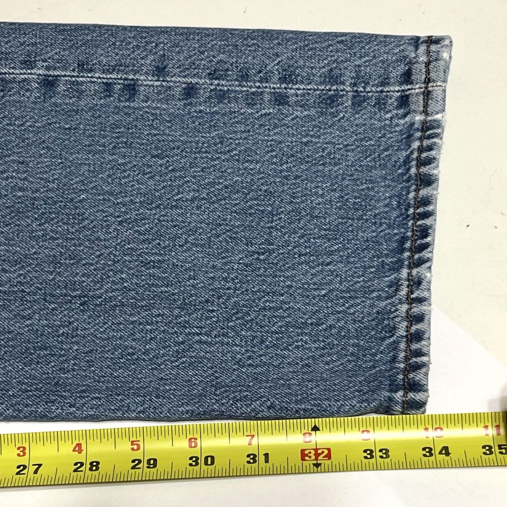 Levi's Levi's 501 Jeans Denim Medium Wash Blue Button-Fly 38x34 Regular Mens Pants Straight Size US 38 / EU 54 - 6 Thumbnail
