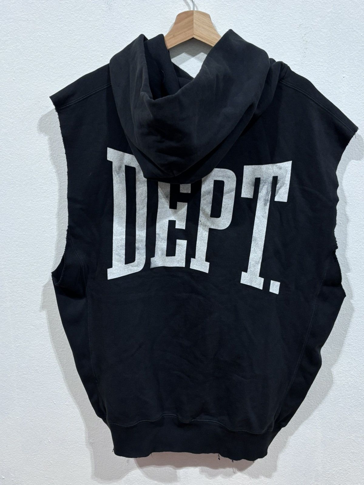 Gallery Dept. Gallery Dept Gym Cut Off Sleeveless Black Hoodie Size US XL / EU 56 / 4 - 4 Thumbnail
