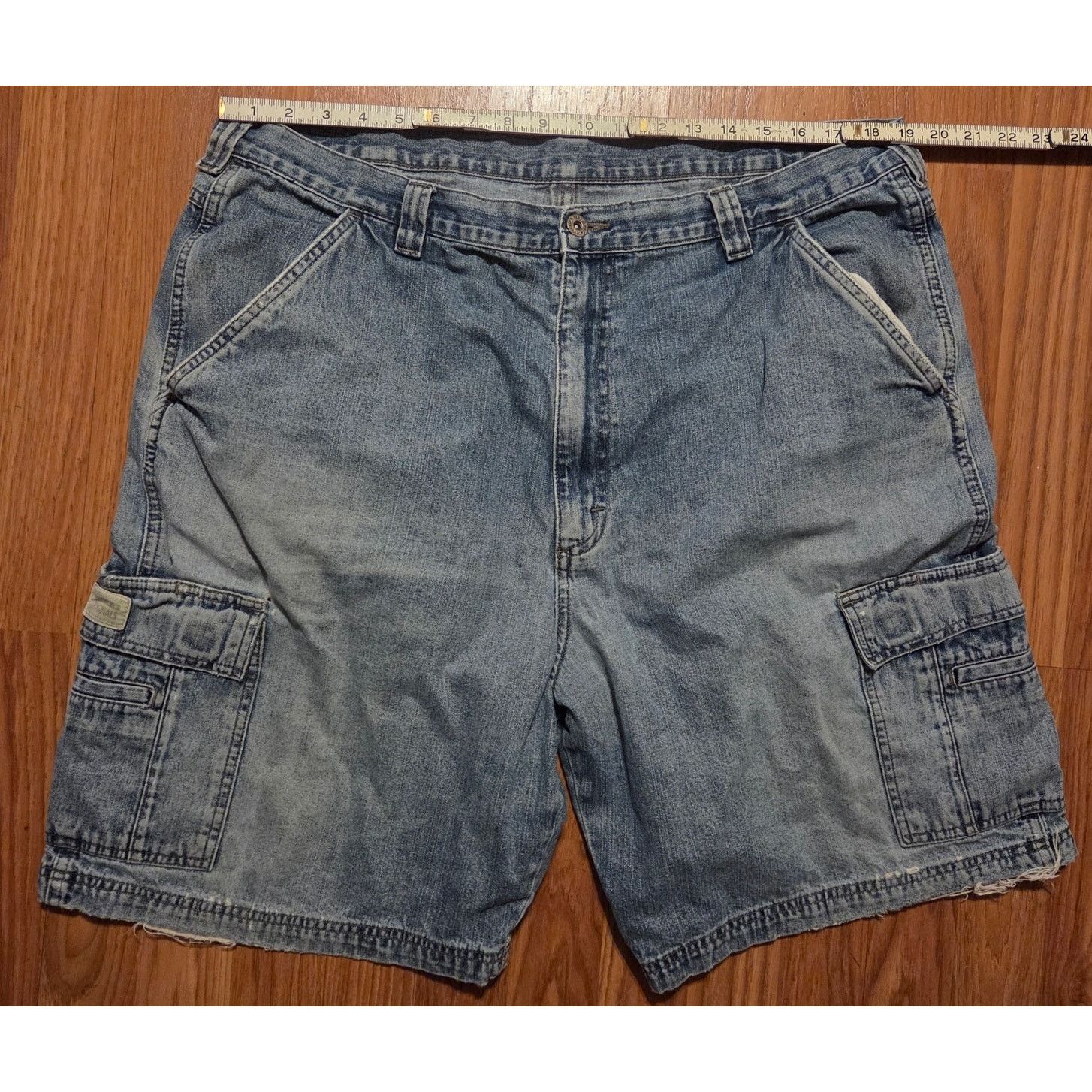 Wrangler VINTAGE WRANGLER ORIGINALS BLUE DENIM JEAN SHORTS SIZE - 38 Size US 38 / EU 54 - 5 Thumbnail