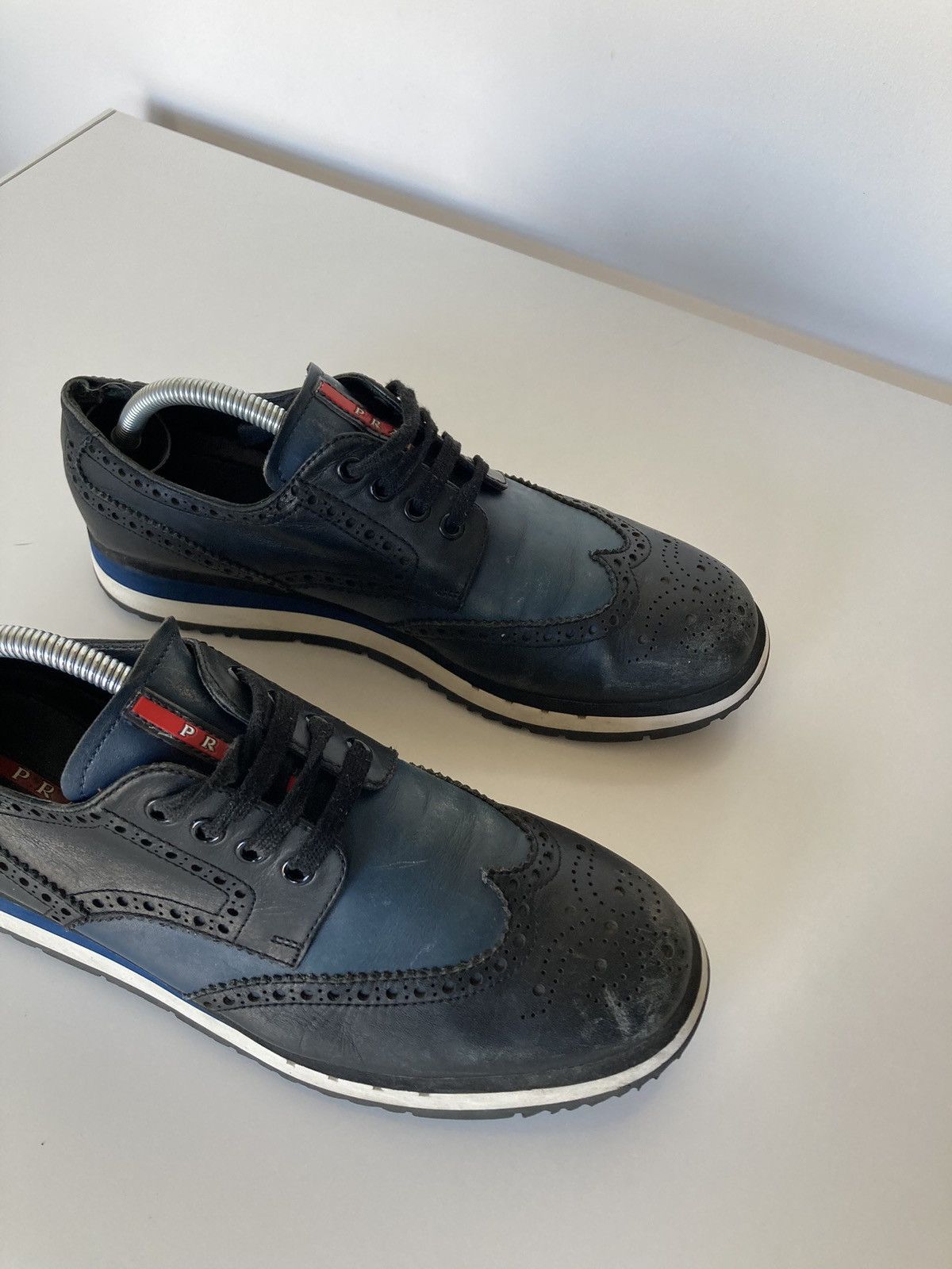 Prada Vintage prada perforated leather lace up casual shoes 8 43 Size US 8 / EU 41 - 6 Thumbnail