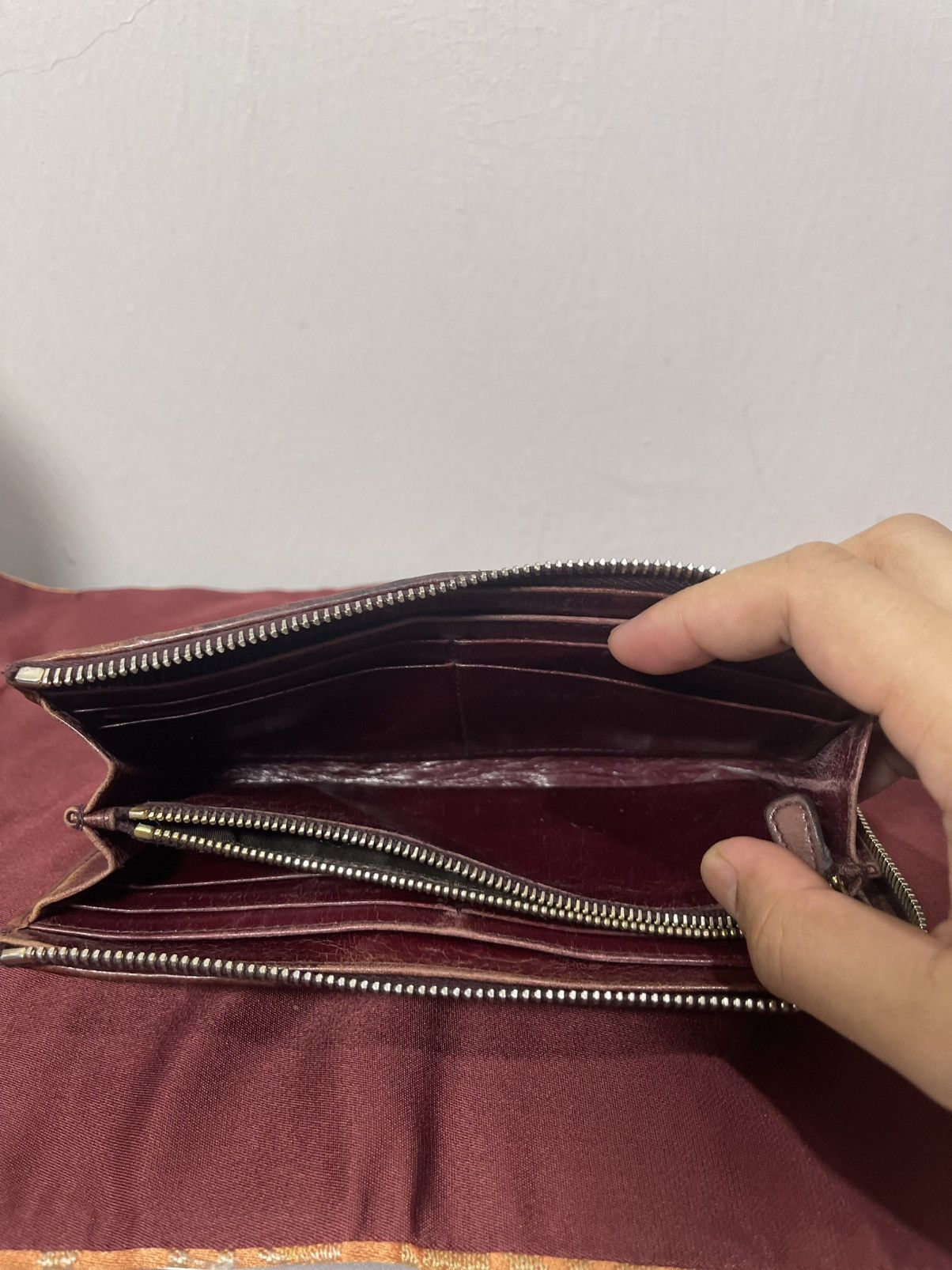 Miu Miu VINTAGE MIU MIU MATELASSÉ LEATHER ZIP-AROUND WALLET Size ONE SIZE - 8 Thumbnail