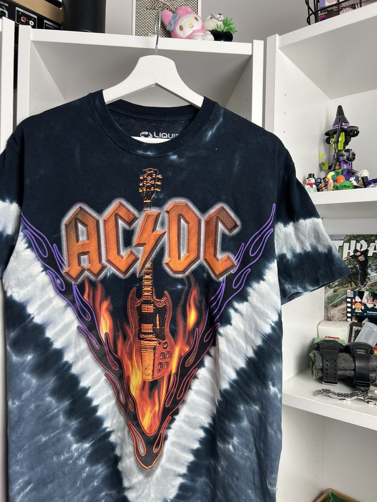 AC/DC × Band Tees × Liquid Blue Vintage Y2K AC DC Hells Bells Liquid Blue aop t-shirt M 90s Size US M / EU 48-50 / 2 - 3 Thumbnail