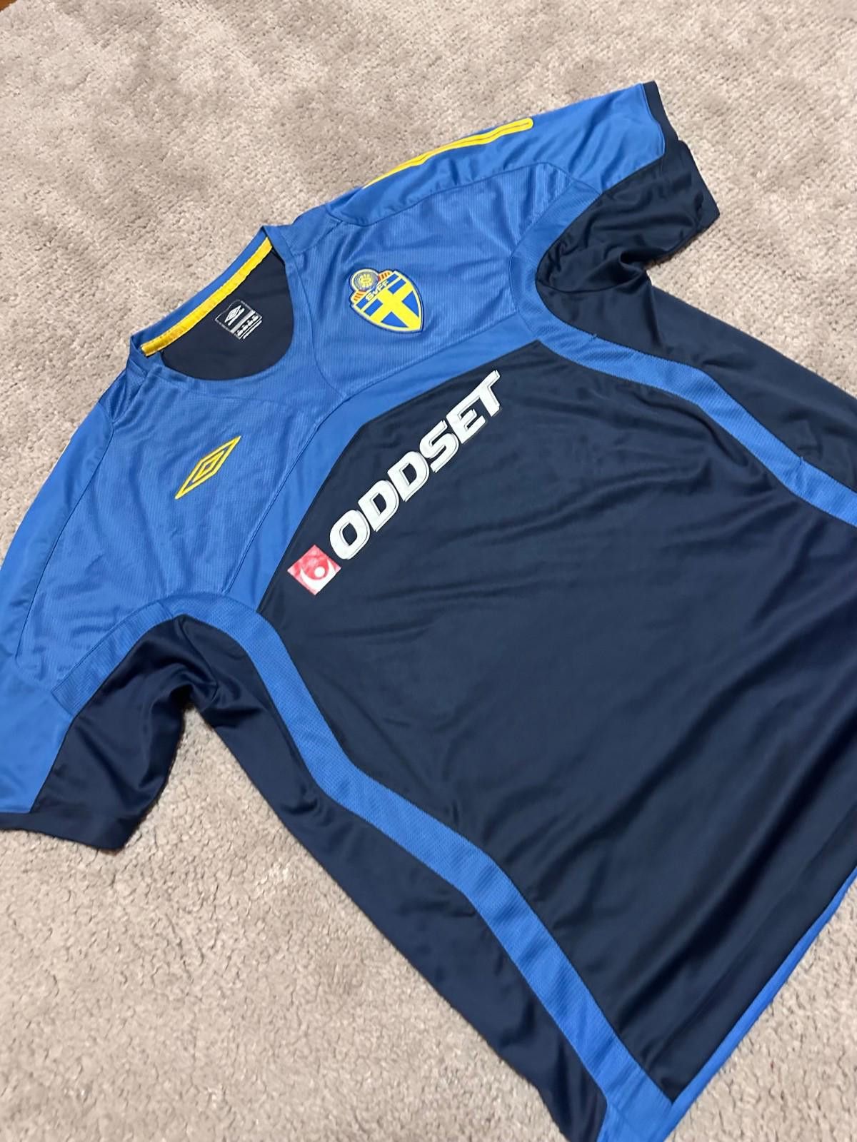 Umbro Umbro Sweden 2006/07 Training Football Socer Jersey Sz XL Size US XL / EU 56 / 4 - 3 Thumbnail