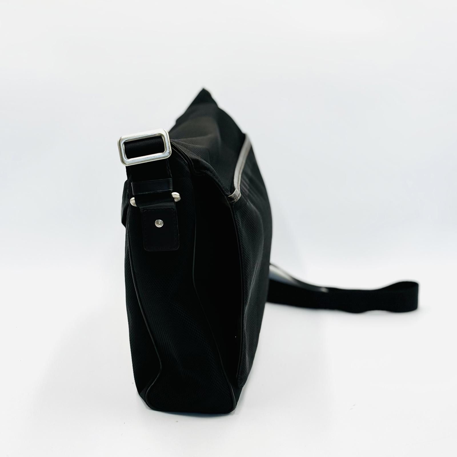 Louis Vuitton Louis Vuitton Black Men's Computer Bag Large Size ONE SIZE - 2 Thumbnail