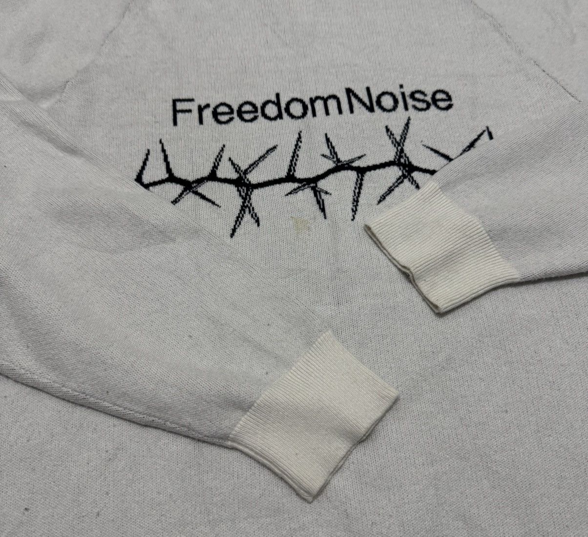 Undercover GU x UNDERCOVER Sweatshirt/Knitwear Rare Design Size US M / EU 48-50 / 2 - 5 Thumbnail
