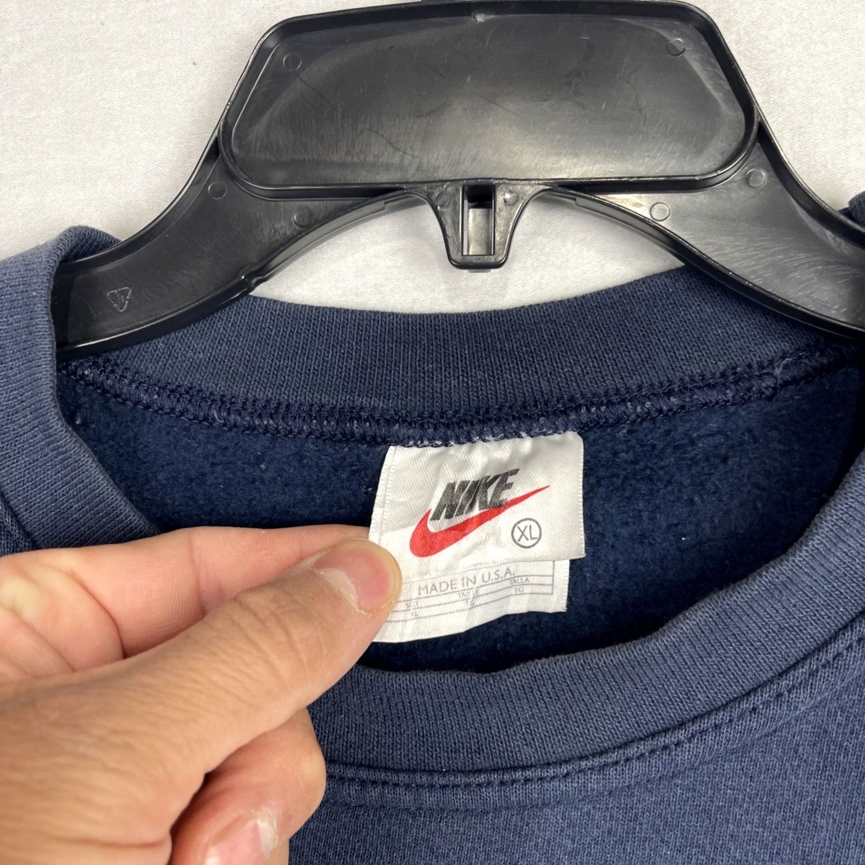 Nike VINTAGE Nike Sweatshirt Mens XL Navy Long Sleeve Crewneck Made In USA Sweatshirt Size US XL / EU 56 / 4 - 5 Thumbnail