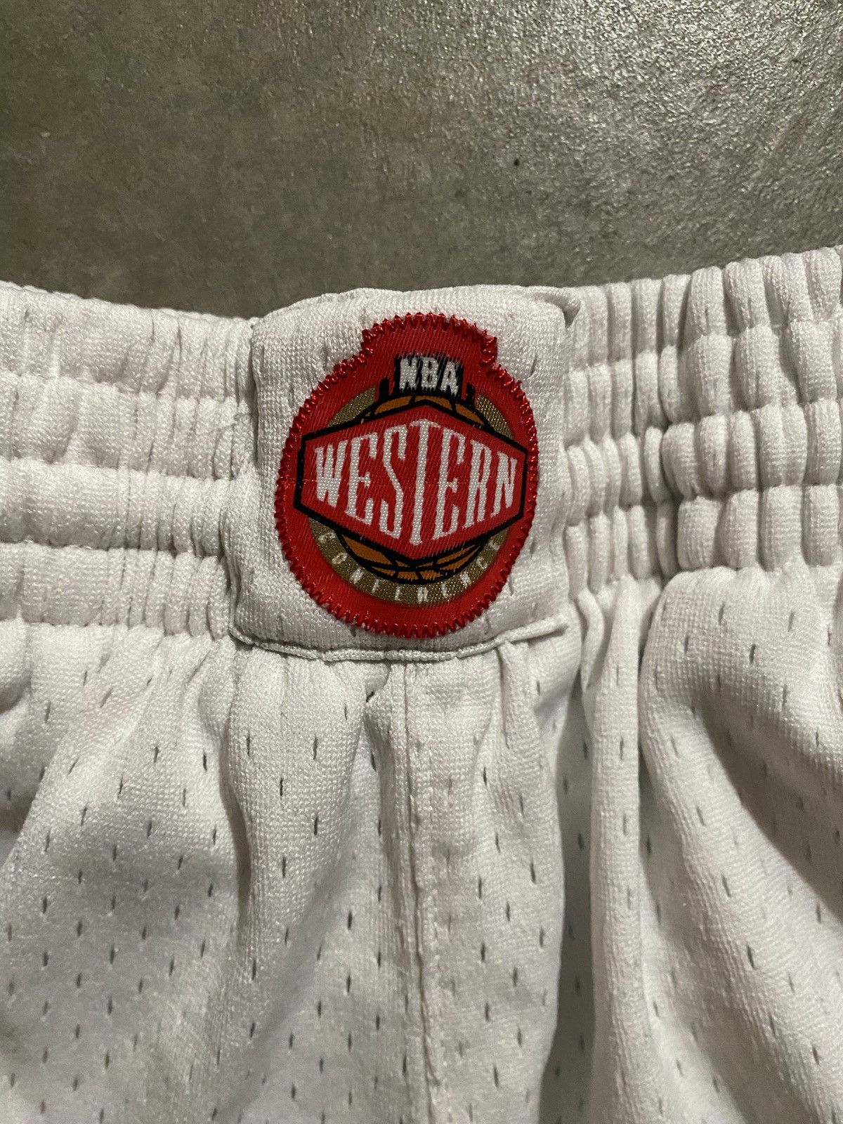 Mitchell & Ness Mitchell & Ness NBA Shorts Medium West Size US 32 / EU 48 - 2 Thumbnail