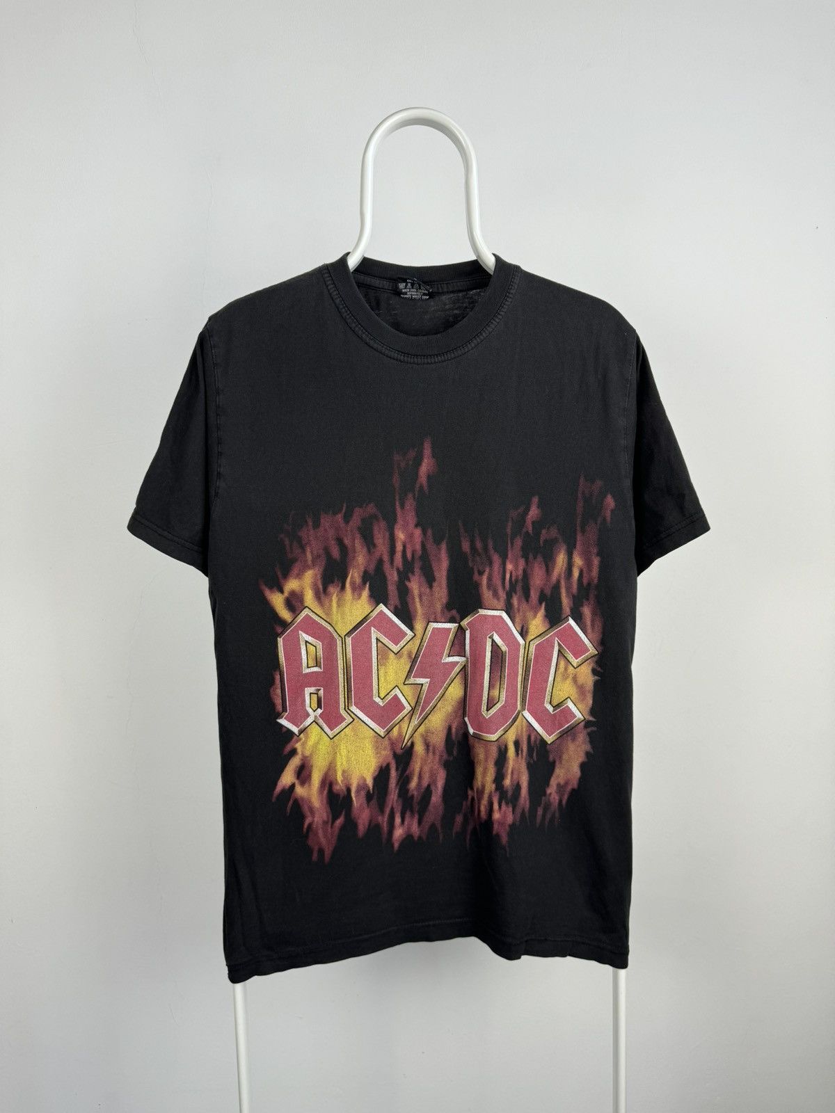 AC/DC AC/DC Vintage Flame Overprinted Tshirt Size US L / EU 52-54 / 3 - 1 Thumbnail