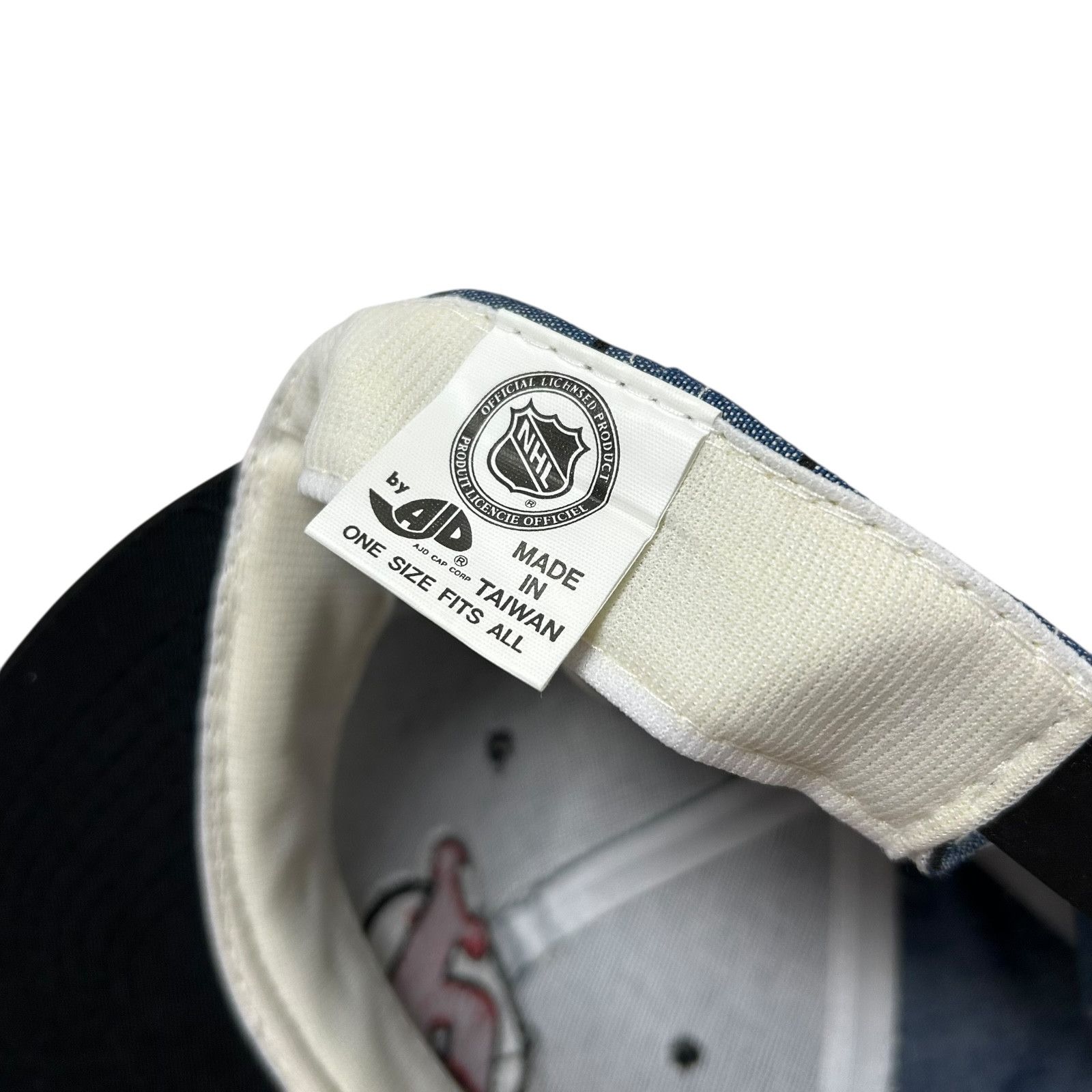 NHL DEADSTOCK VTG 90s NEW JERSEY DEVILS AJD PINSTRIPE SNAPBACK Size ONE SIZE - 5 Thumbnail