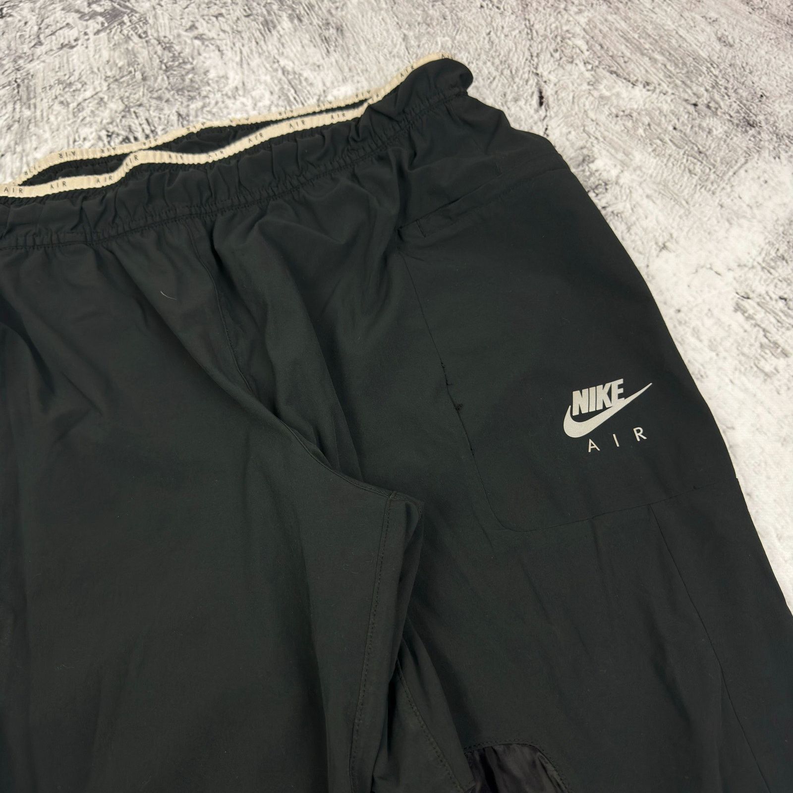 Nike Nike Air Women Black White Spellout Straight Leg Track Pants Size 30" / US 8 / IT 44 - 5 Thumbnail