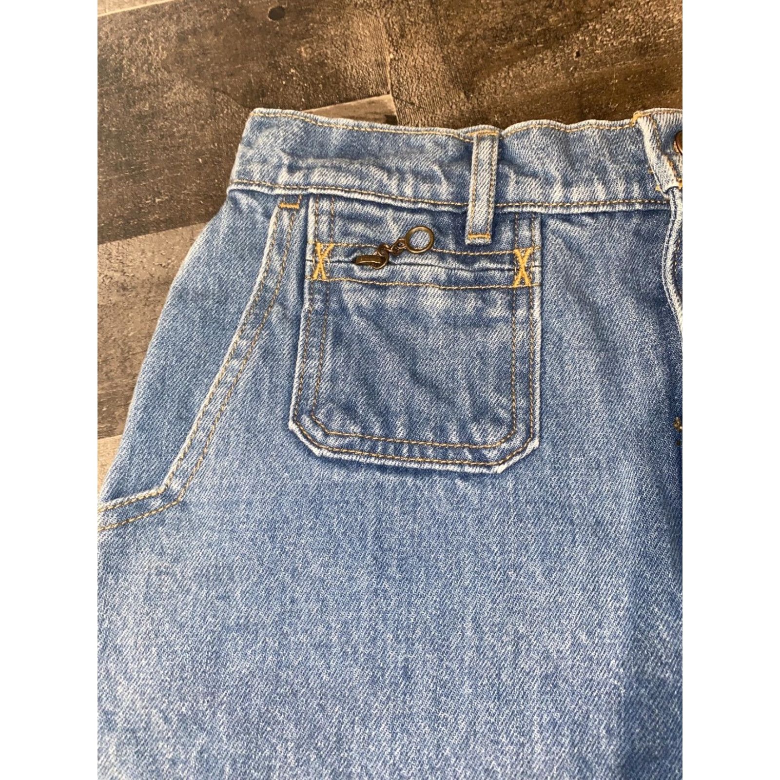 Levi's Levi's Women's Skirt A Line Denim Mini Cotton Blue 25 Pockets Zipper Regular Short Vintage No Mens Womens Girls Size 42" / US 20 - 6 Thumbnail