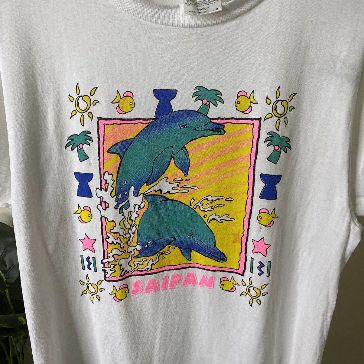 Vintage Vintage 90s Hawaii Saipan Pop Art Keith Haring Style Tee Size US M / EU 48-50 / 2 - 2 Thumbnail