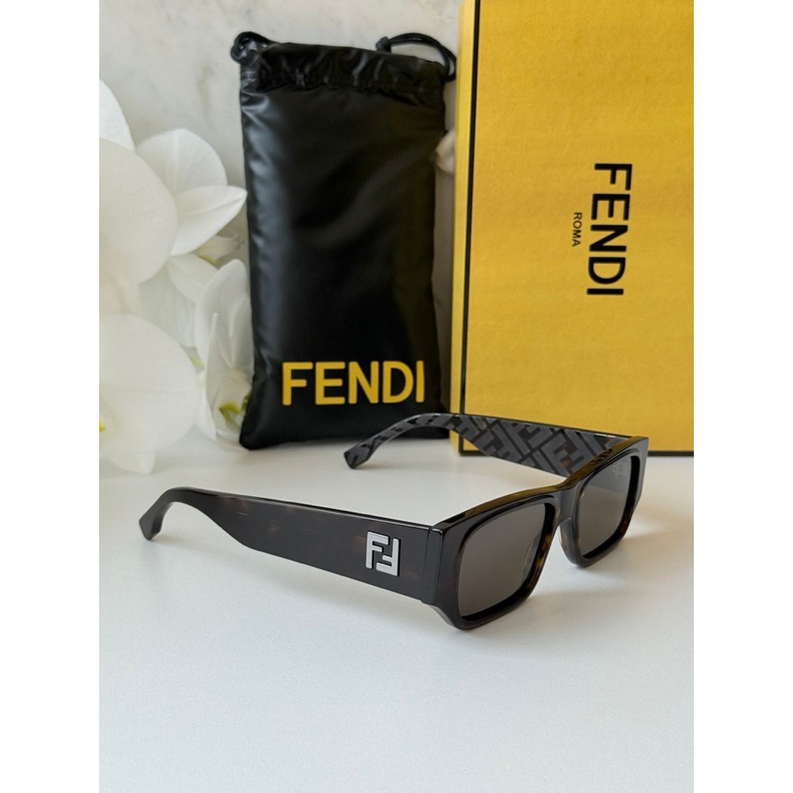 Fendi NEW Fendi FE40144I Brown Unisex Sunglasses Size ONE SIZE - 8 Thumbnail