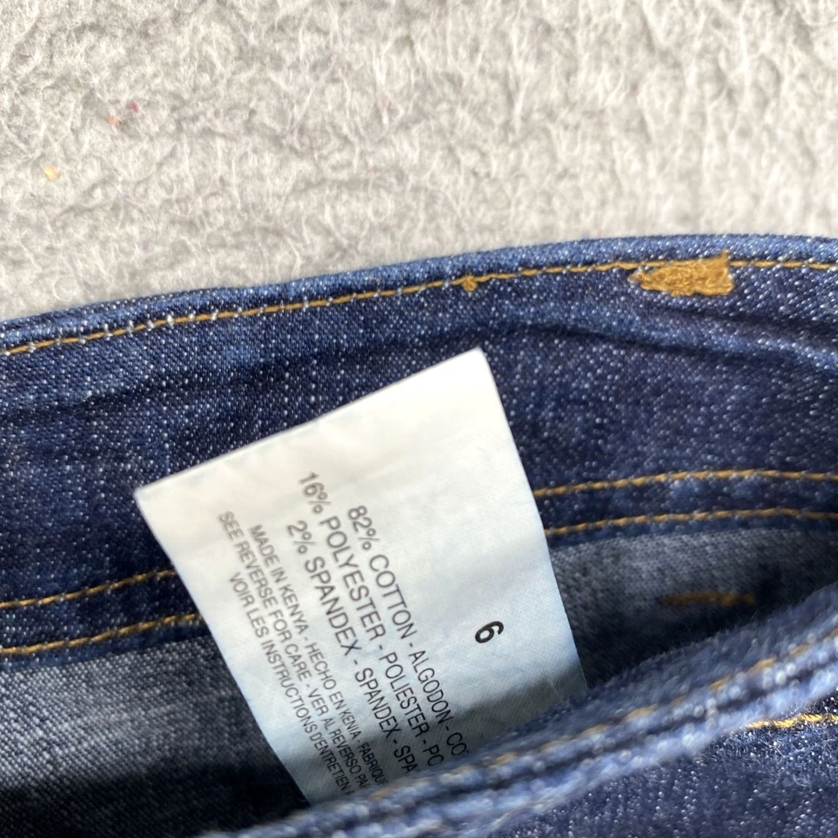 Gloria Vanderbilt VINTAGE Gloria Vanderbilt Women’s Jeans Capri Dark Wash Size 6 Blue Denim Capri Womens Size 28" / US 6 / IT 42 - 4 Thumbnail