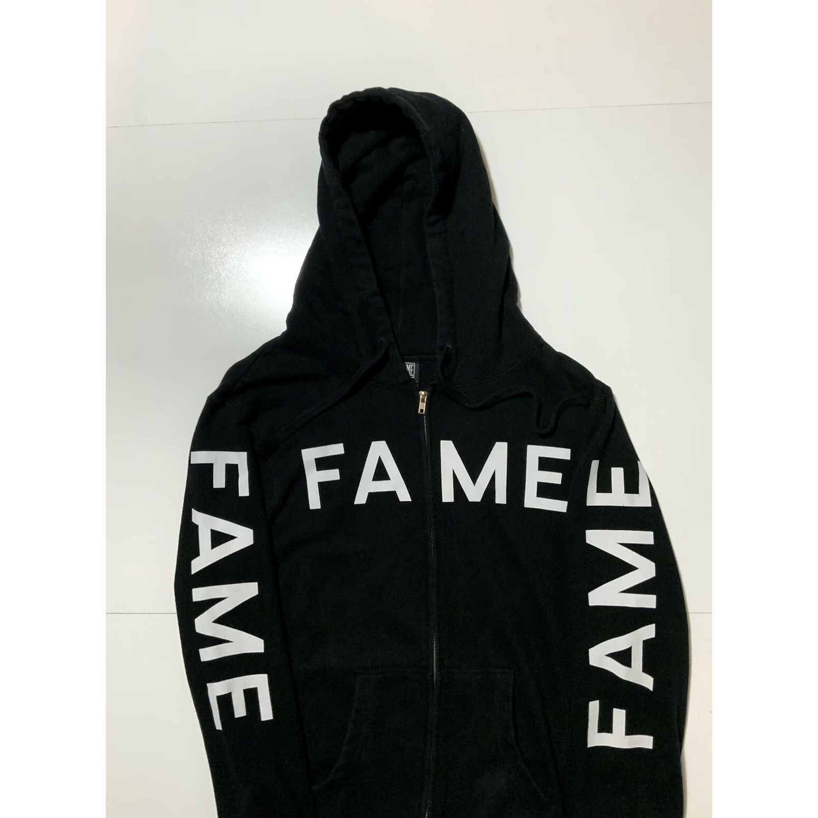 J Brand Hall Of Fame Hoodie Graphic Black & White Gusset Zip Front Fleece Sz. M Mens Size US M / EU 48-50 / 2 - 3 Thumbnail