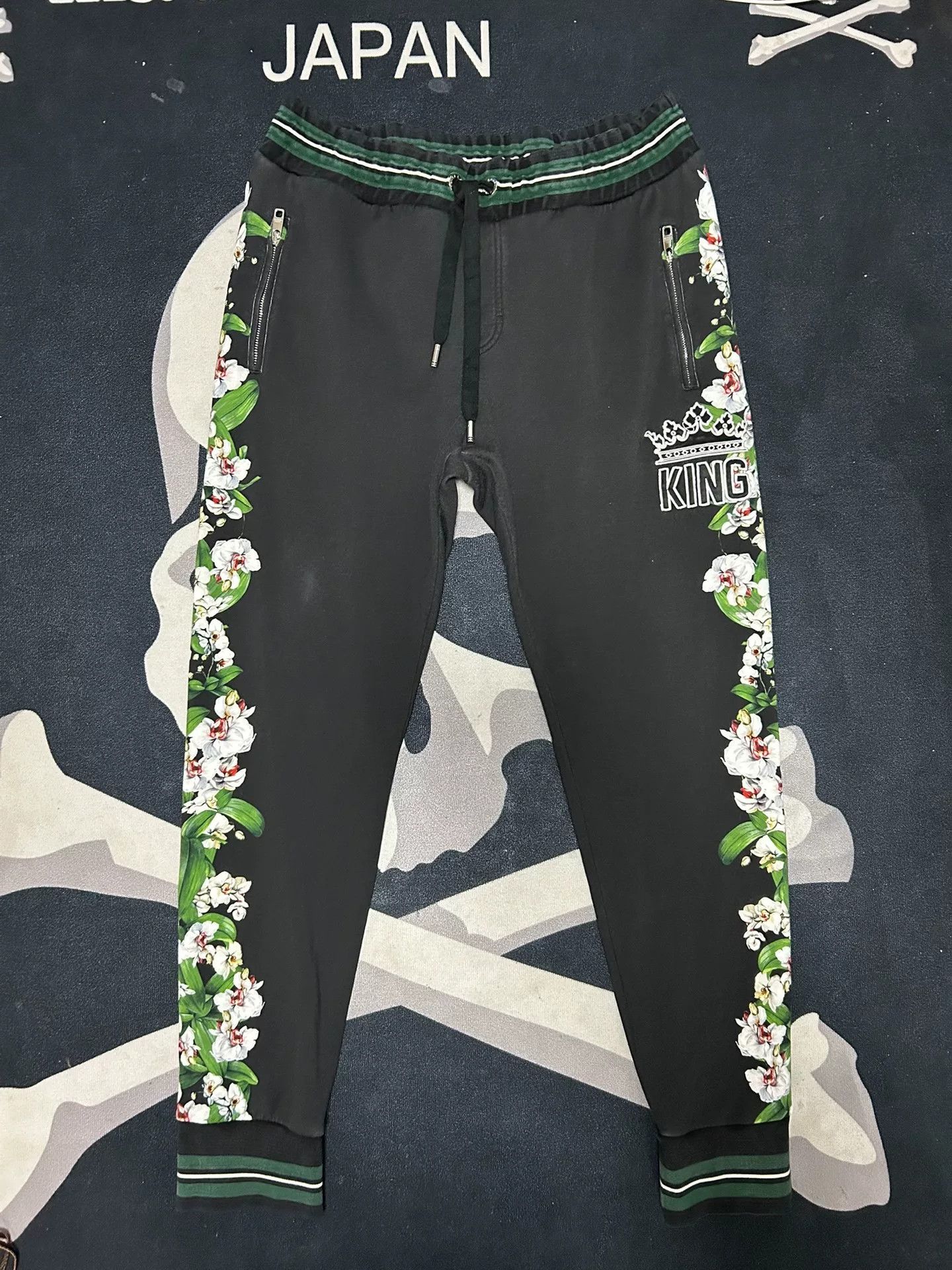 Dolce & Gabbana Dolce & Gabbana Embroidered Sweatpants Size US 36 / EU 52 - 1 Thumbnail