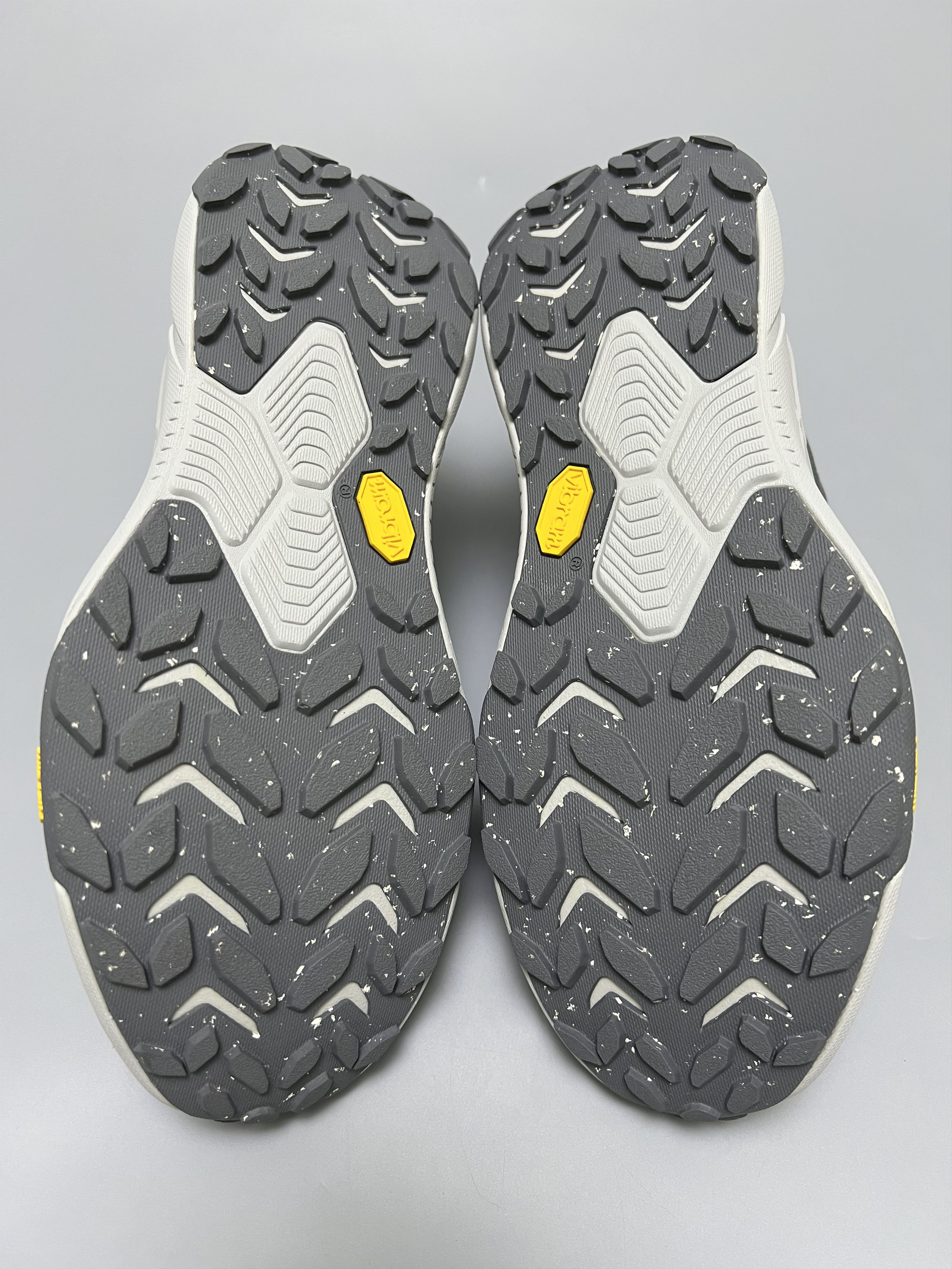 Hoka Hoka Transport Chukka Gore-Tex Trail Running Hiking Shoes Size US 7 / EU 40 - 14 Thumbnail