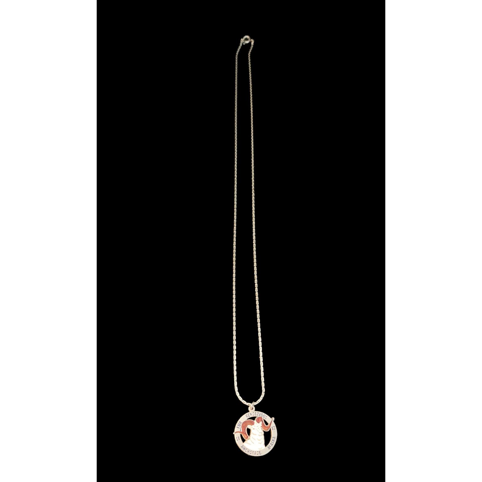 Unknown London 1982 Alaska Fur Rendezvous necklace Size ONE SIZE - 2 Thumbnail