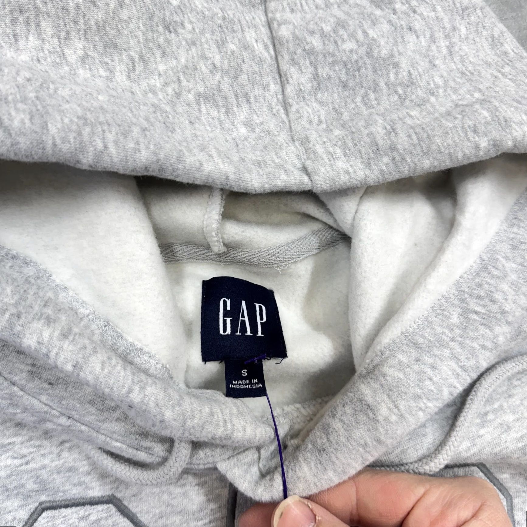 Gap GAP Hoodie Mens Small Gray Logo Pullover Fleece Kangaroo Pocket 1969 Vintage? Size US S / EU 44-46 / 1 - 3 Thumbnail