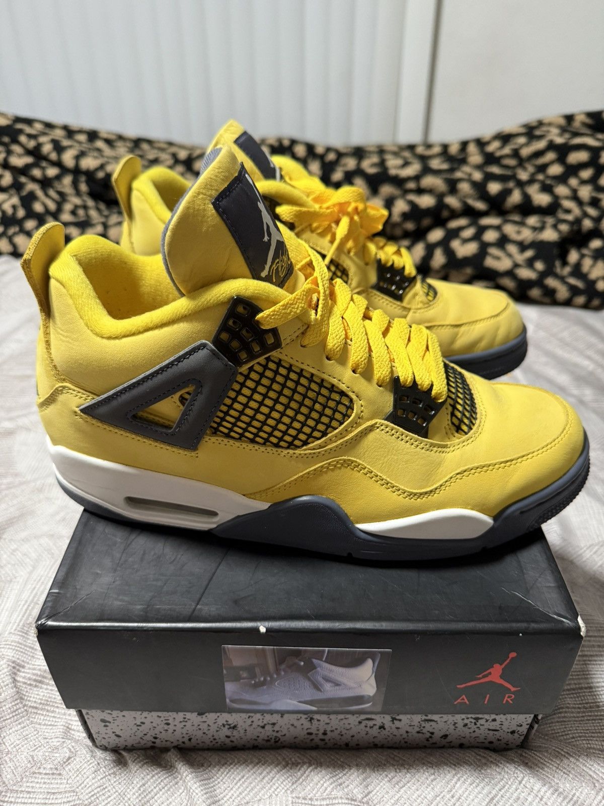 Jordan Brand Jordan 4 Retro - Lightning Size US 10 / EU 43 - 8 Thumbnail