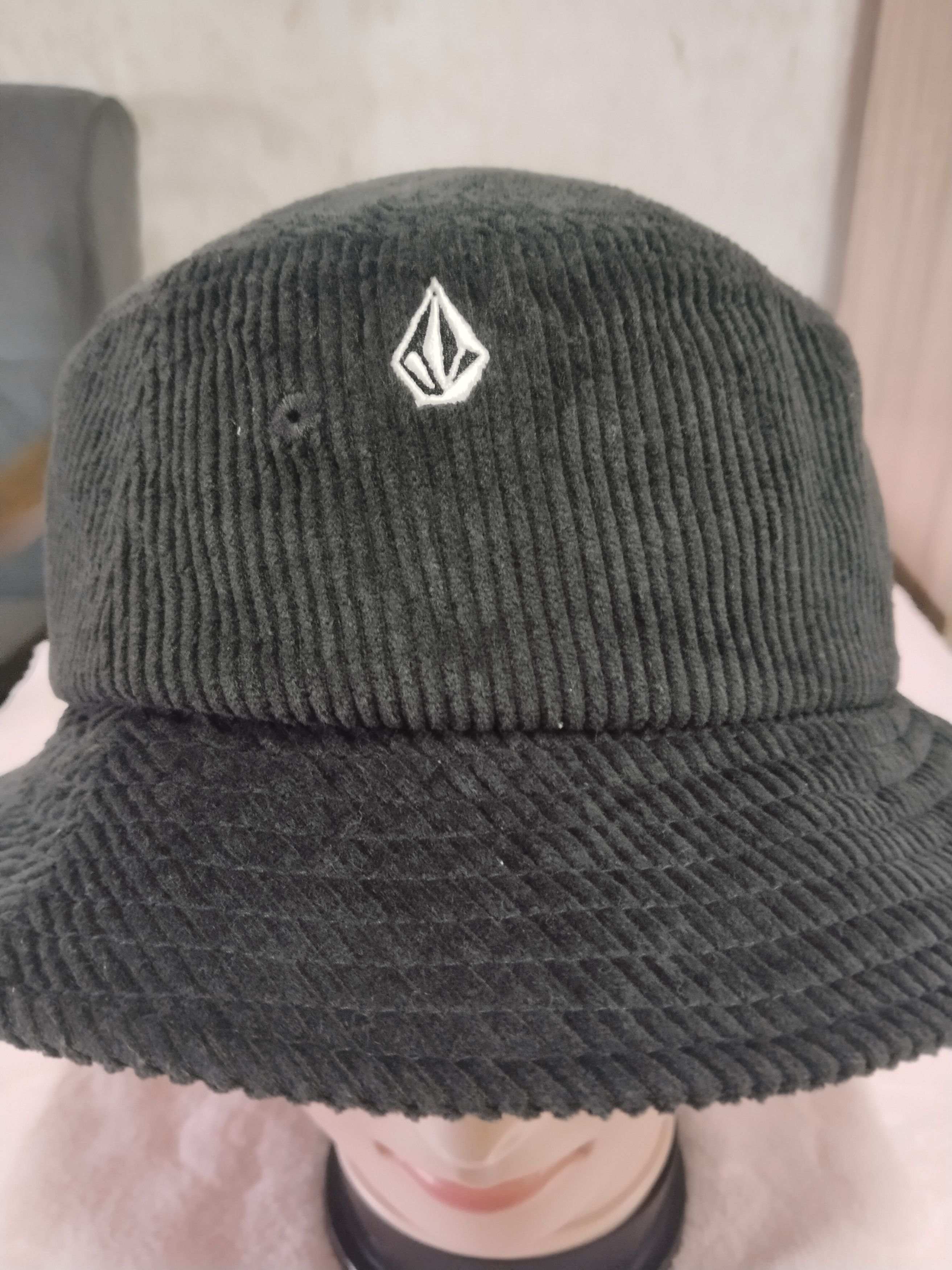 Volcom RARE VOLCOM CUDUROY BLACK BUCKET HAT Size ONE SIZE - 2 Thumbnail