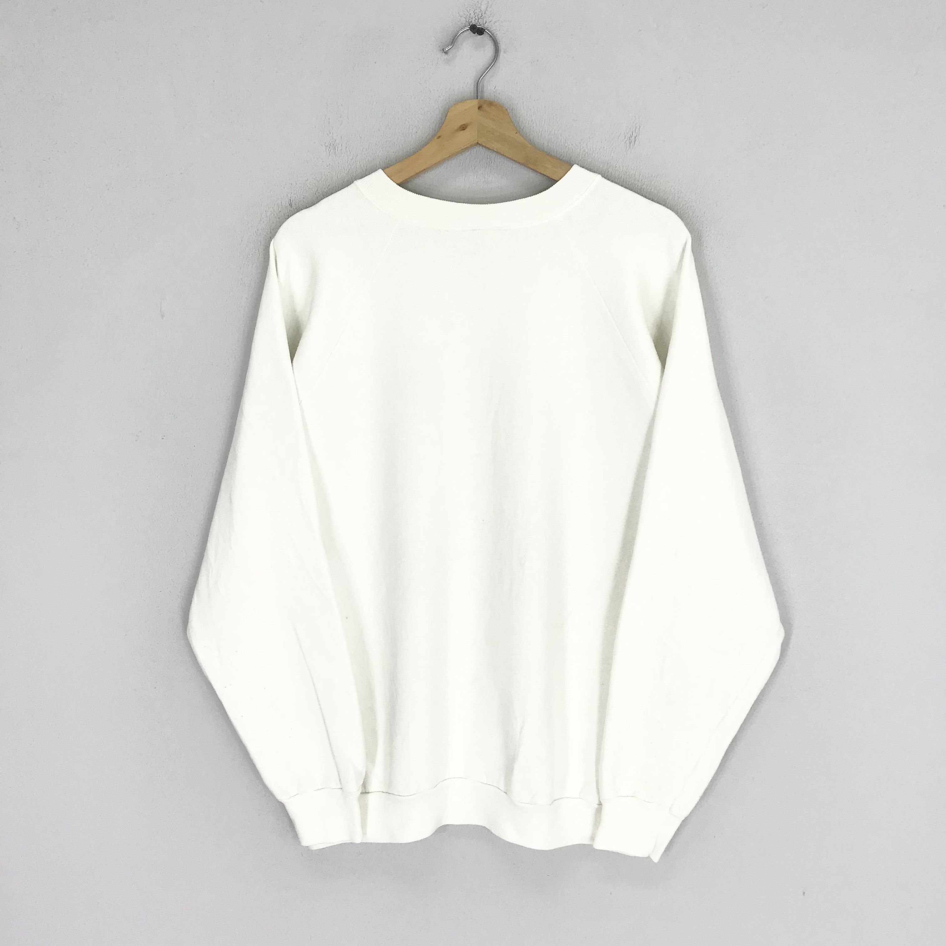 Jungles Vintage 90's The Jungle White Sweatshirt Large - 475 Size US L / EU 52-54 / 3 - 2 Thumbnail