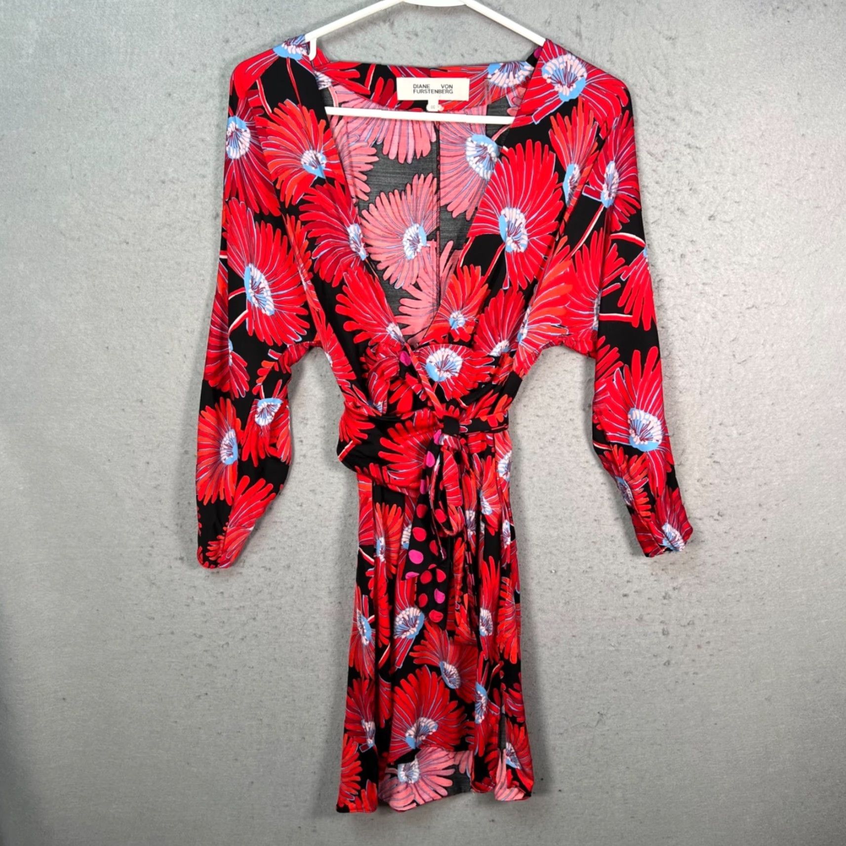 Diane von Furstenberg Diane von Furstenberg Womens 00 Red Floral Wrap Dress Long Sleeve V-Neck Short Dress Size XXS / US 00 / IT 34 - 2 Thumbnail