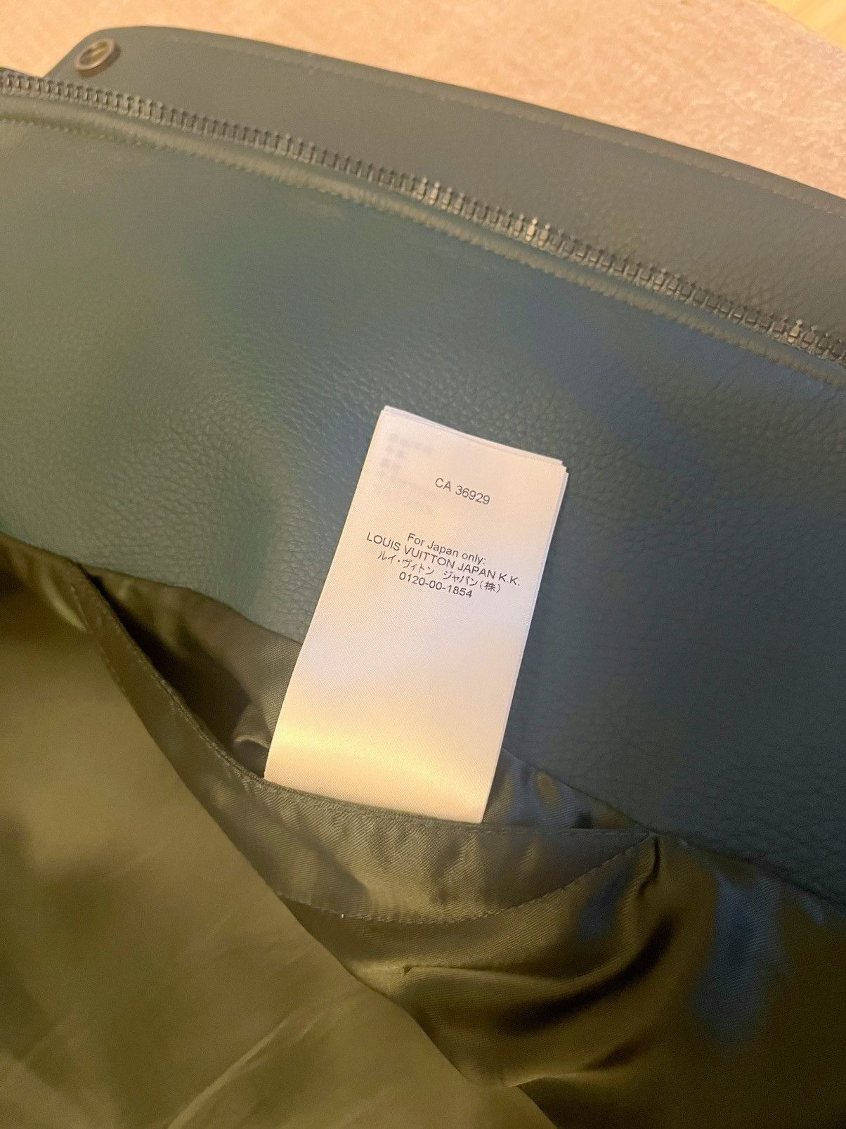 Louis Vuitton Louis Vuitton's latest genuine leather jacket Size US M / EU 48-50 / 2 - 7 Thumbnail