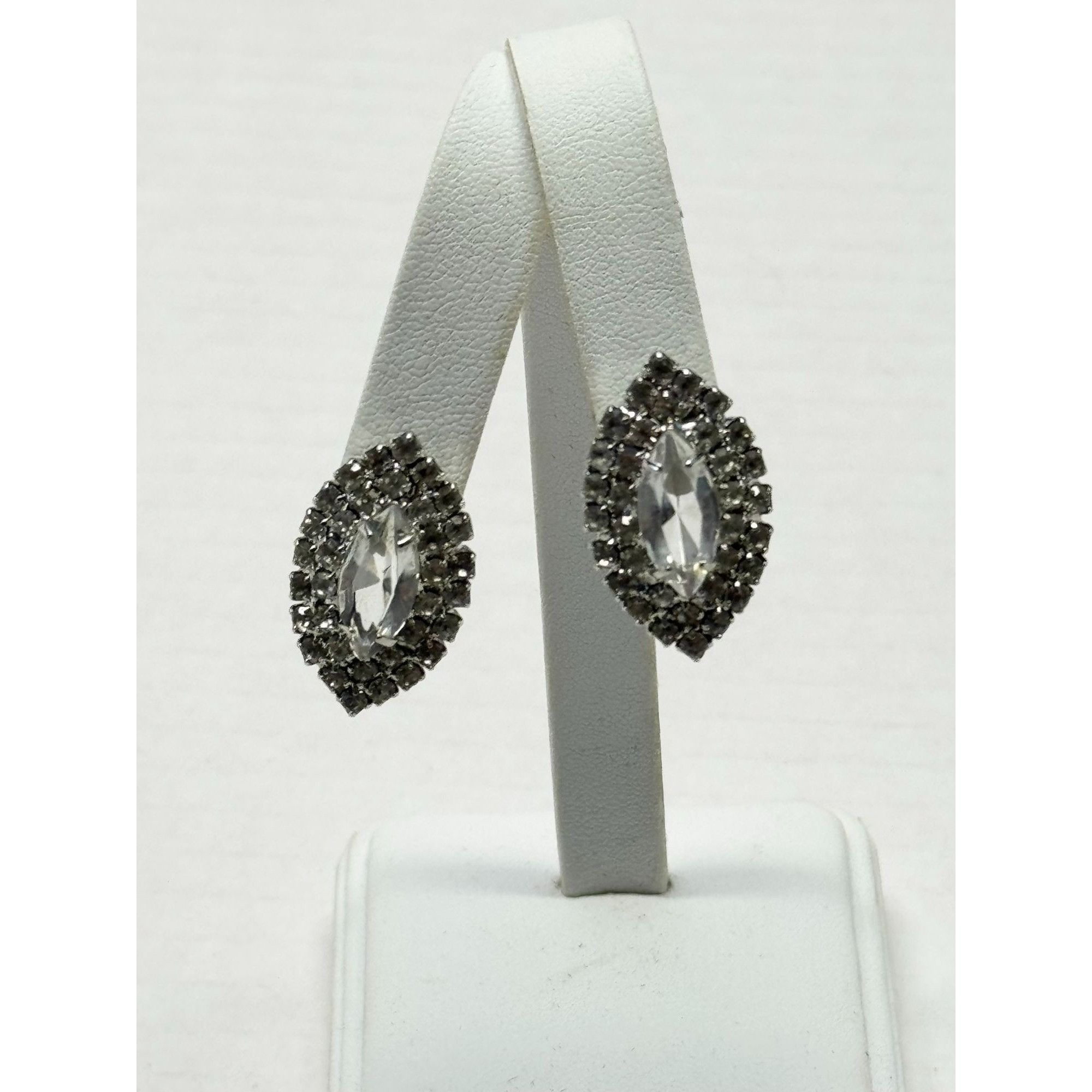 Vintage Vintage rhinestone jeweled earrings Size ONE SIZE - 2 Thumbnail