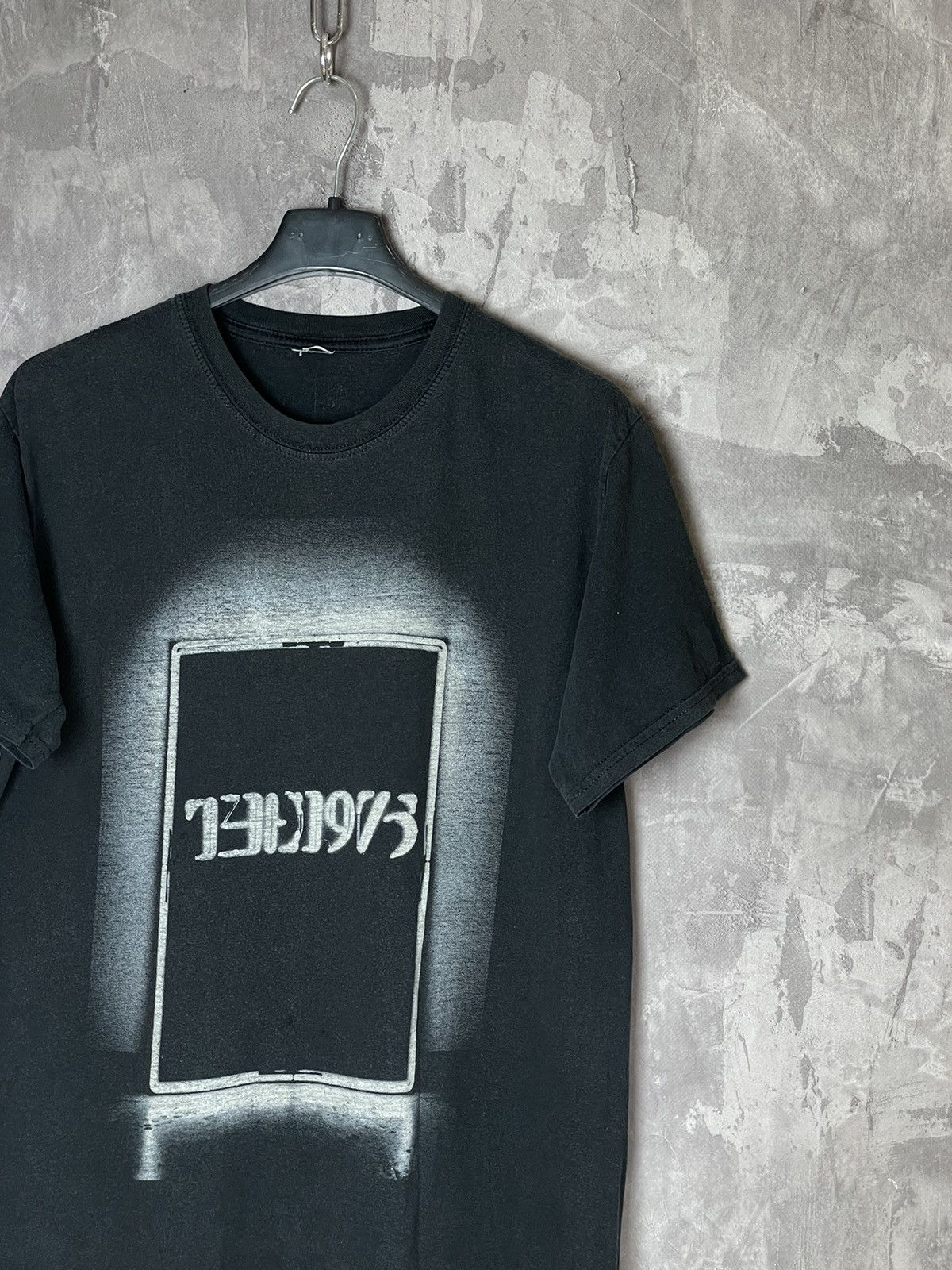 Band Tees × The 1975 × Vintage The 1975 Heavy Rock Vintage Printed Tour T shirt band tee Size US M / EU 48-50 / 2 - 5 Thumbnail