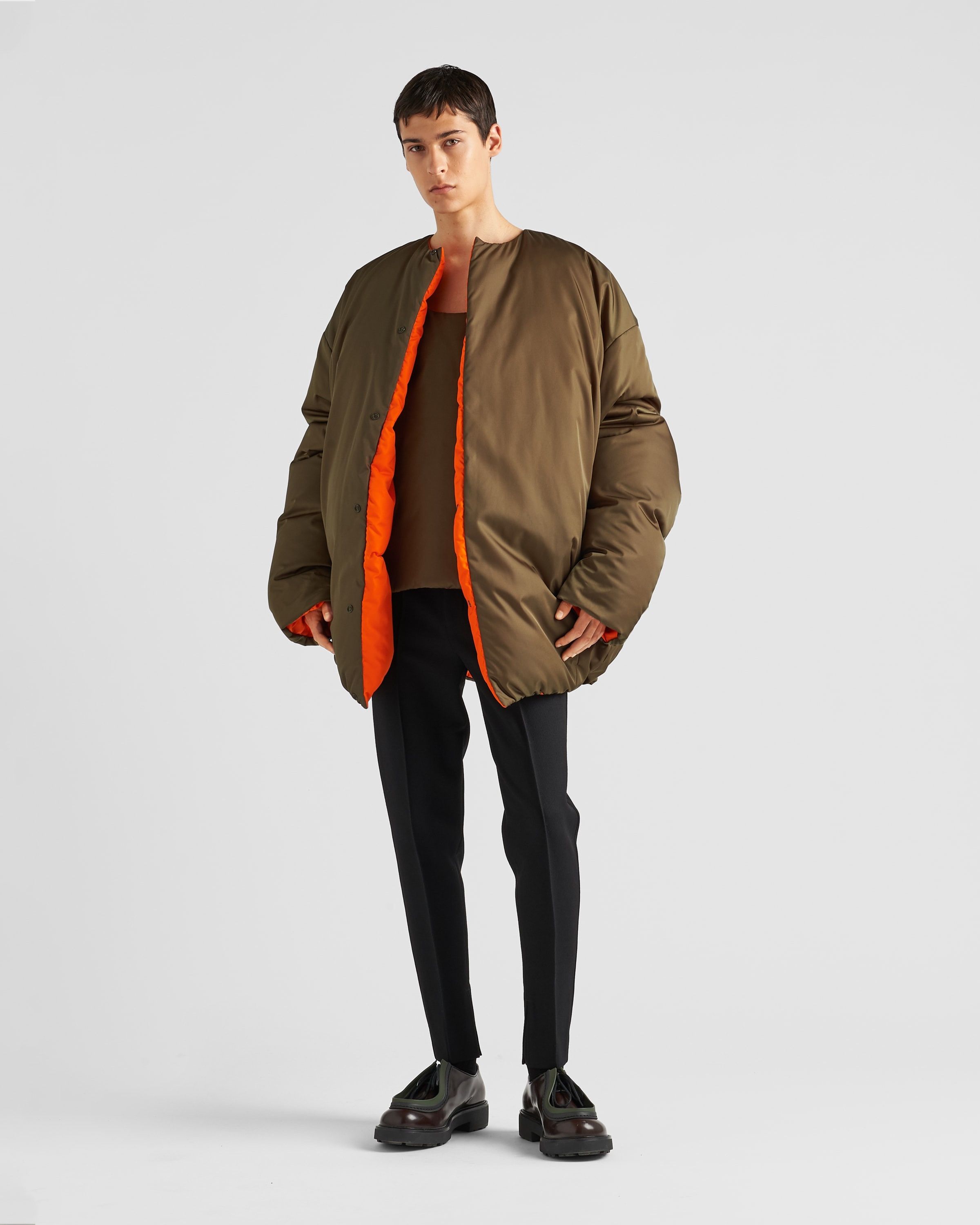 Prada o1mt1gz0225 Reversible Re-Nylon Down Jacket in Green Size US L / EU 52-54 / 3 - 2 Thumbnail