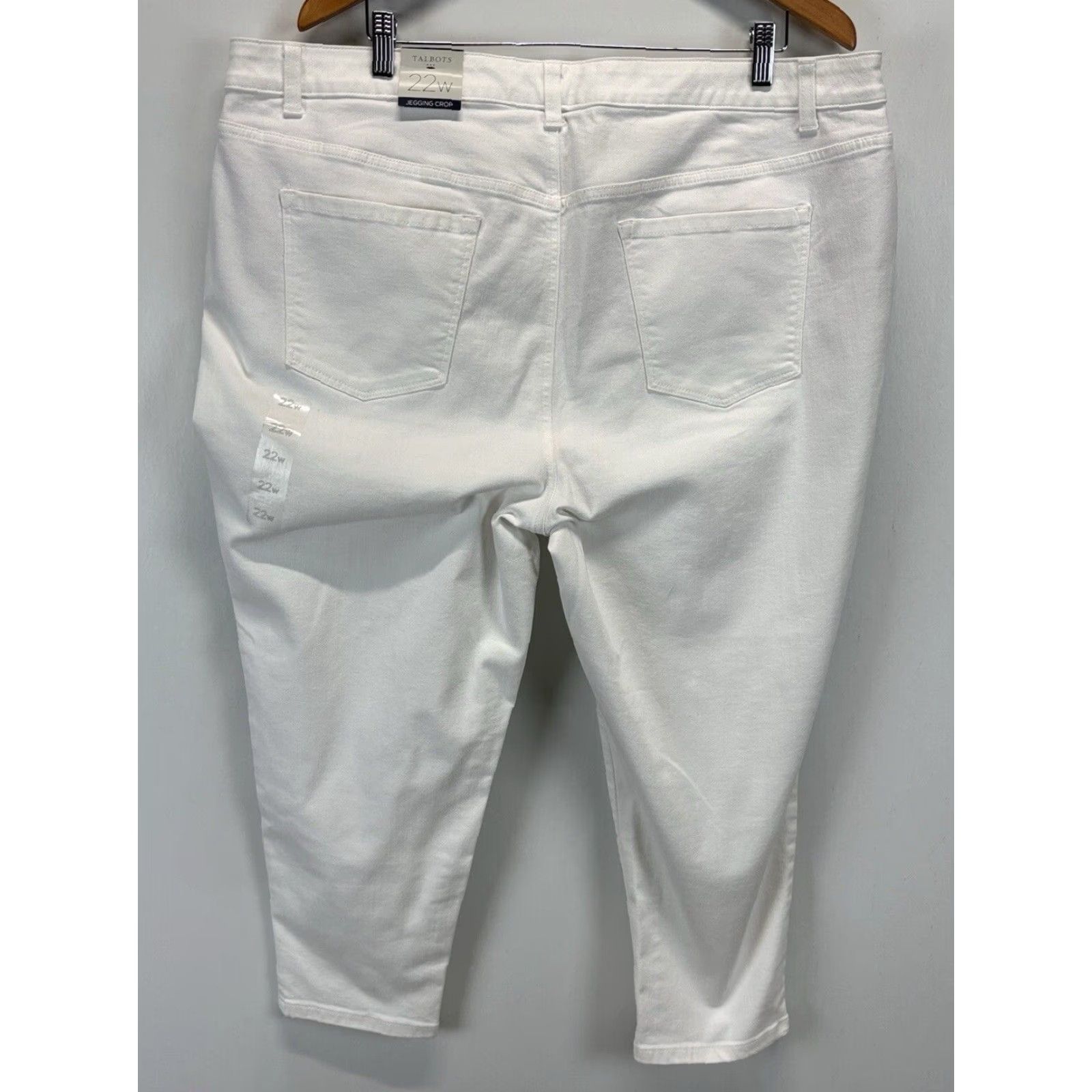 Talbots VINTAGE? No. Talbots Jegging Crop Jeans - Plus Size 22W - White - Cotton Denim - Zip Fly - Crop Style - Classic Fit Womens Jeans Size 40" / US 18 - 3 Thumbnail