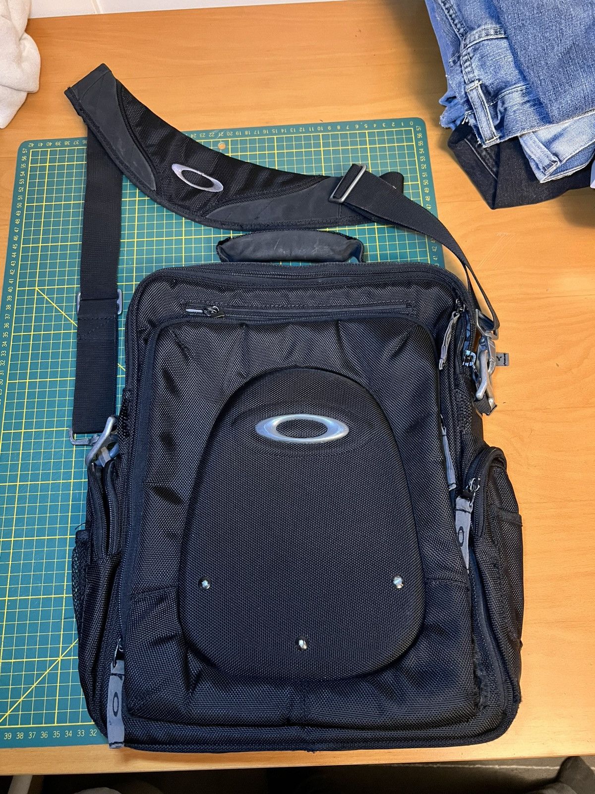 Oakley Vintage Oakley tactical heavy duty crossbody utility bag Size ONE SIZE - 1 Thumbnail