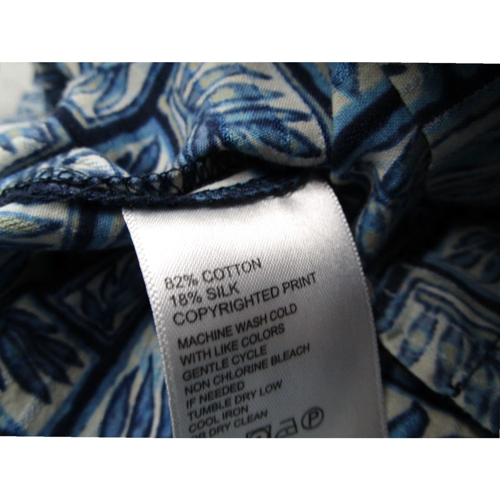 Tommy Bahama Tommy Bahama Mens XL Blue Floral Short Sleeve Hawaiian Button Up Shirt Cotton Silk Blend Size US XL / EU 56 / 4 - 5 Thumbnail