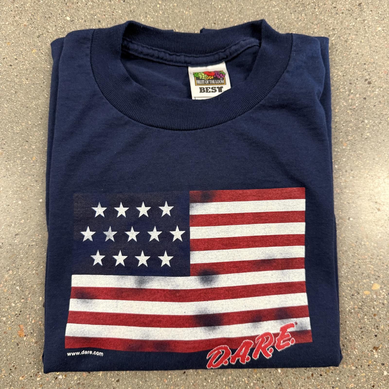 Fruit Of The Loom Vintage 90s Fruit of the Loom DARE American Flag T-Shirt M Size US M / EU 48-50 / 2 - 6 Thumbnail