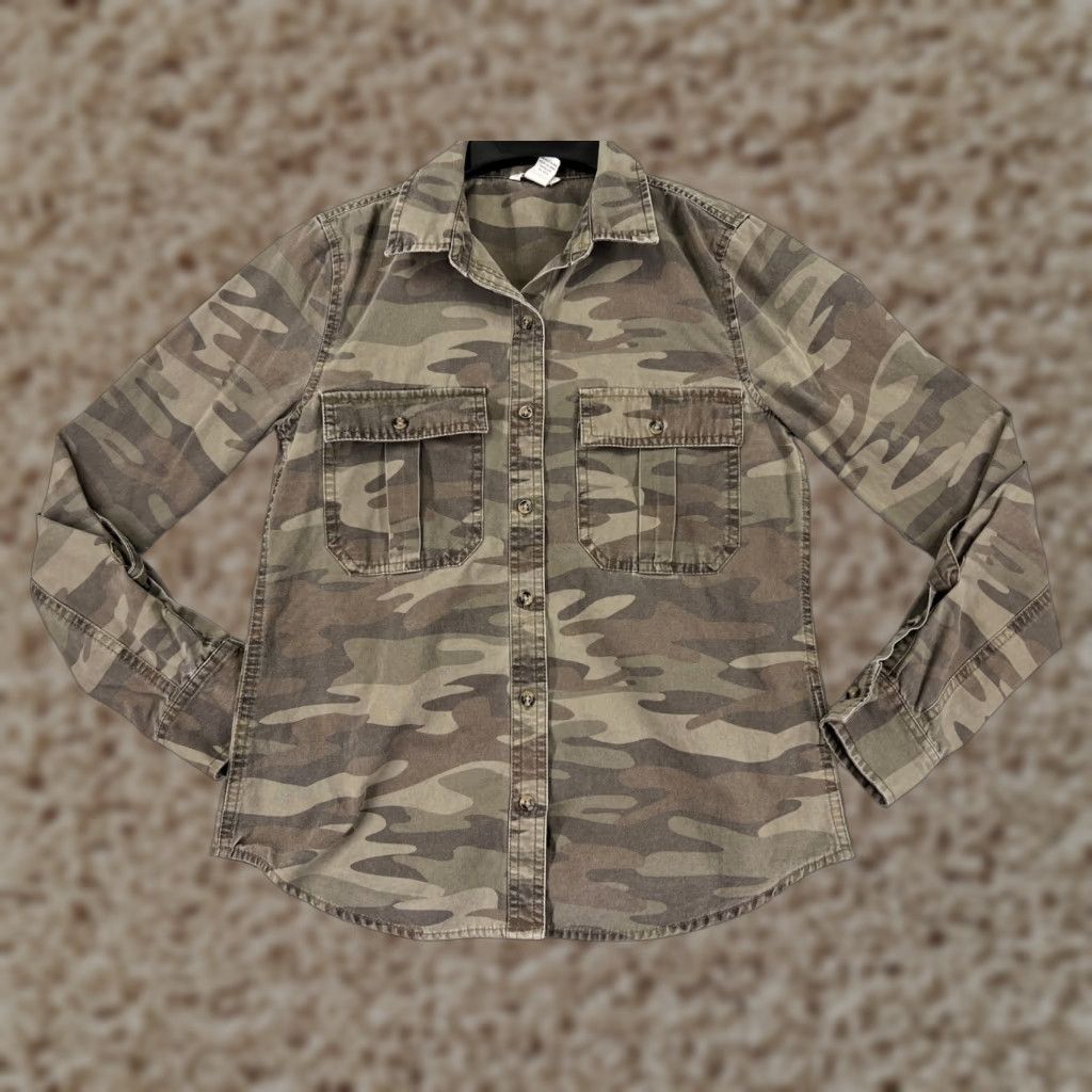 Forever 21 FOREVER 21 Camo Jacket Women S Green Casual Button-Up Cotton Bomber Size S / US 4 / IT 40 - 1 Thumbnail